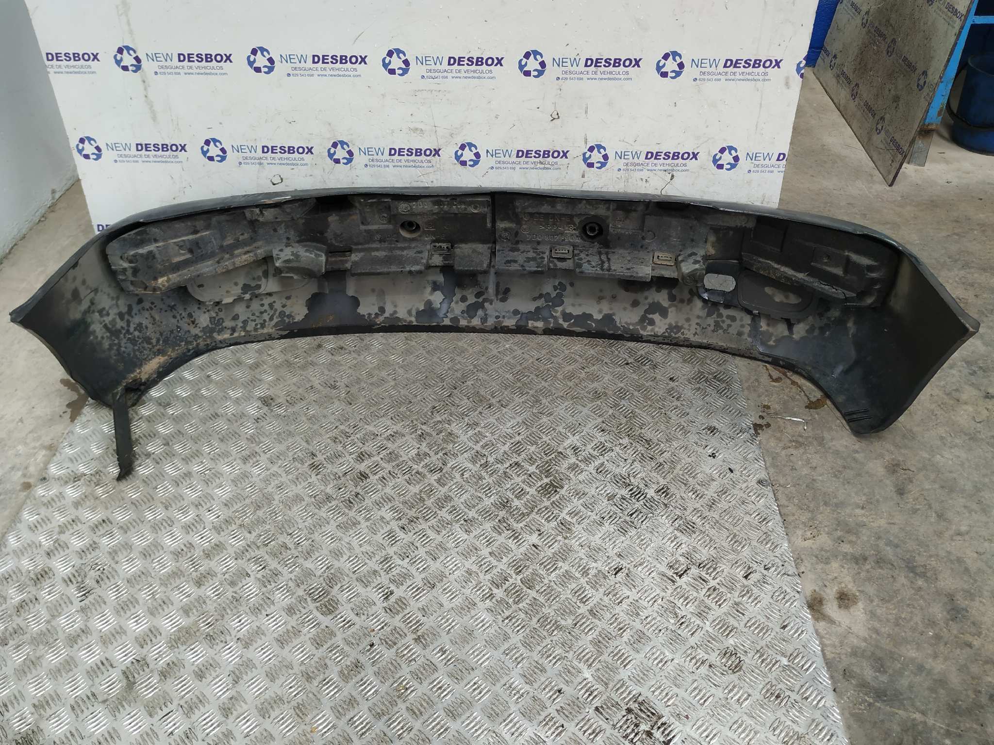 PARAGOLPES DELANTERO VOLKSWAGEN T4 TRANSPORTER/FURGONETA (MOD. 1991) - vista 3