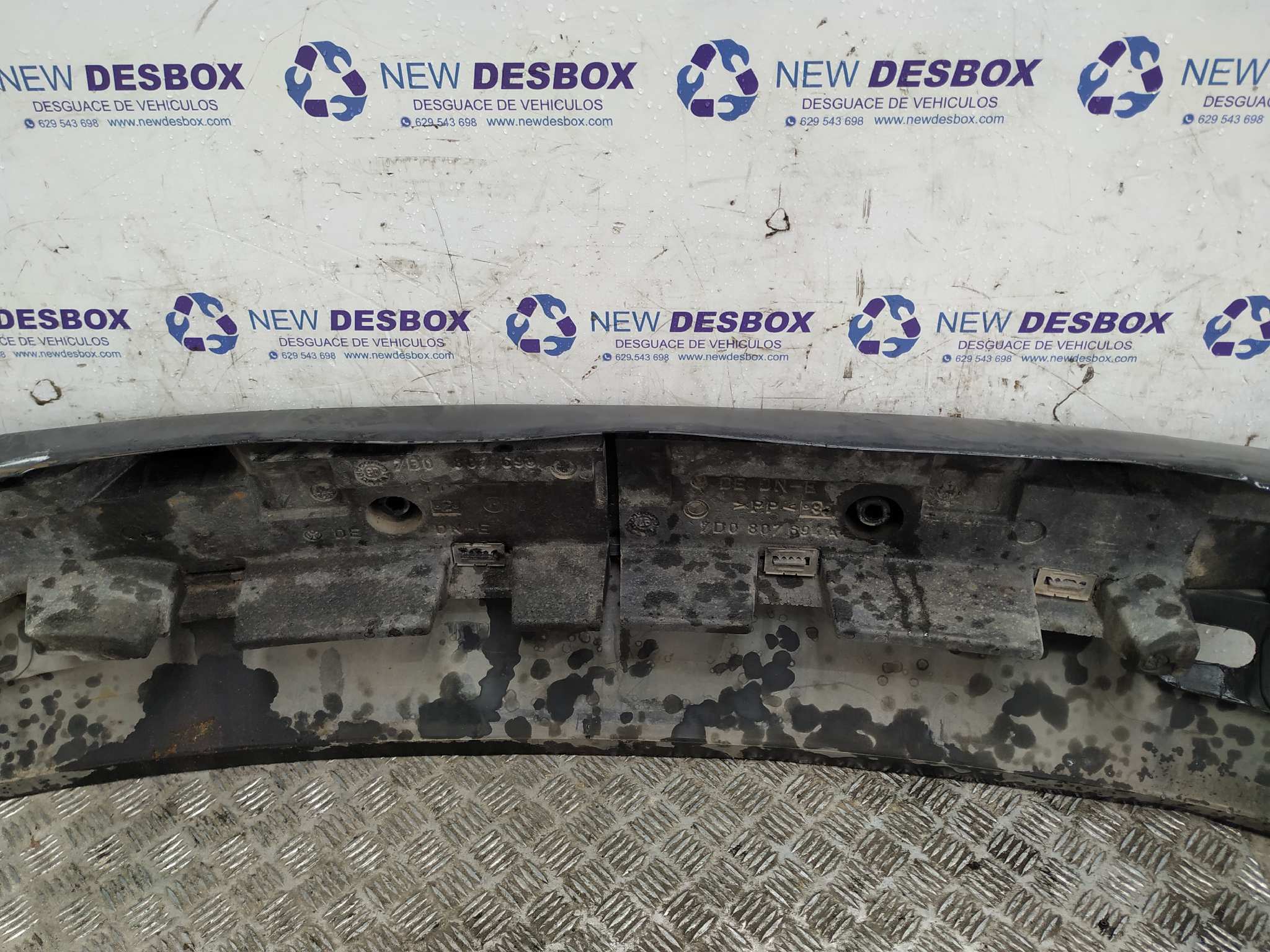 PARAGOLPES DELANTERO VOLKSWAGEN T4 TRANSPORTER/FURGONETA (MOD. 1991) - vista 7