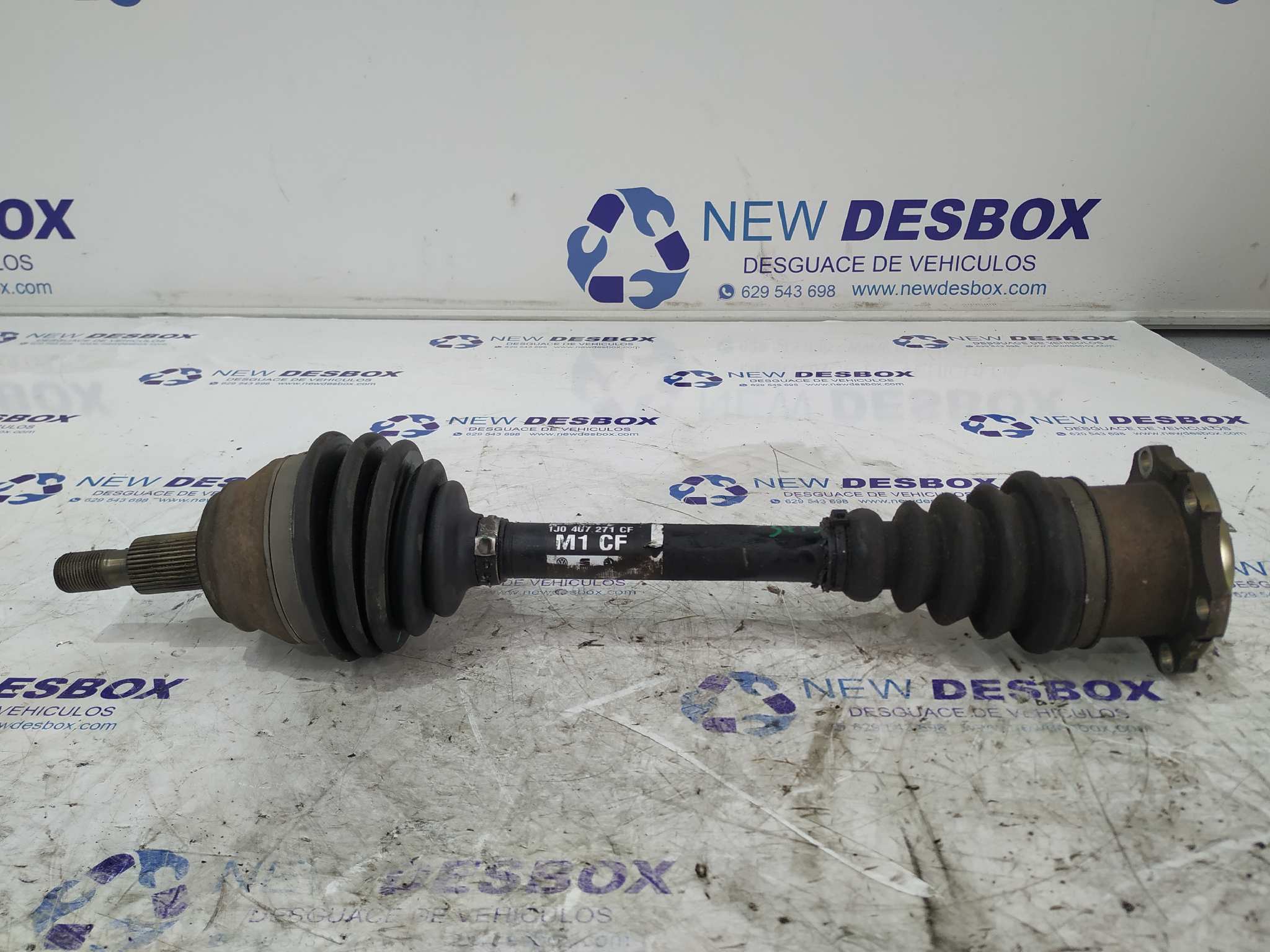 TRANSMISION DELANTERA IZQUIERDA VOLKSWAGEN GOLF IV BERLINA (1J1)