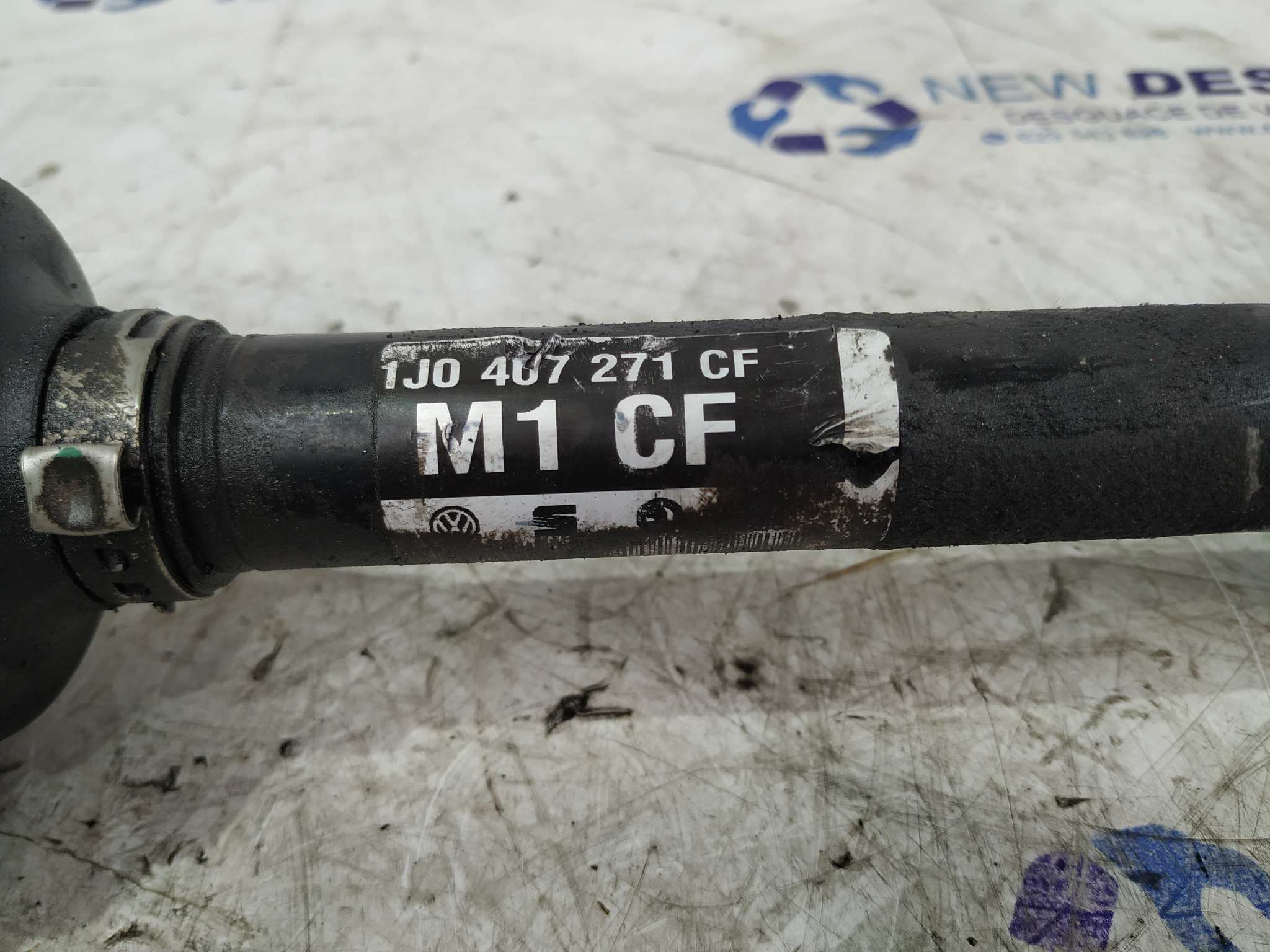 TRANSMISION DELANTERA IZQUIERDA VOLKSWAGEN GOLF IV BERLINA (1J1) - vista 2