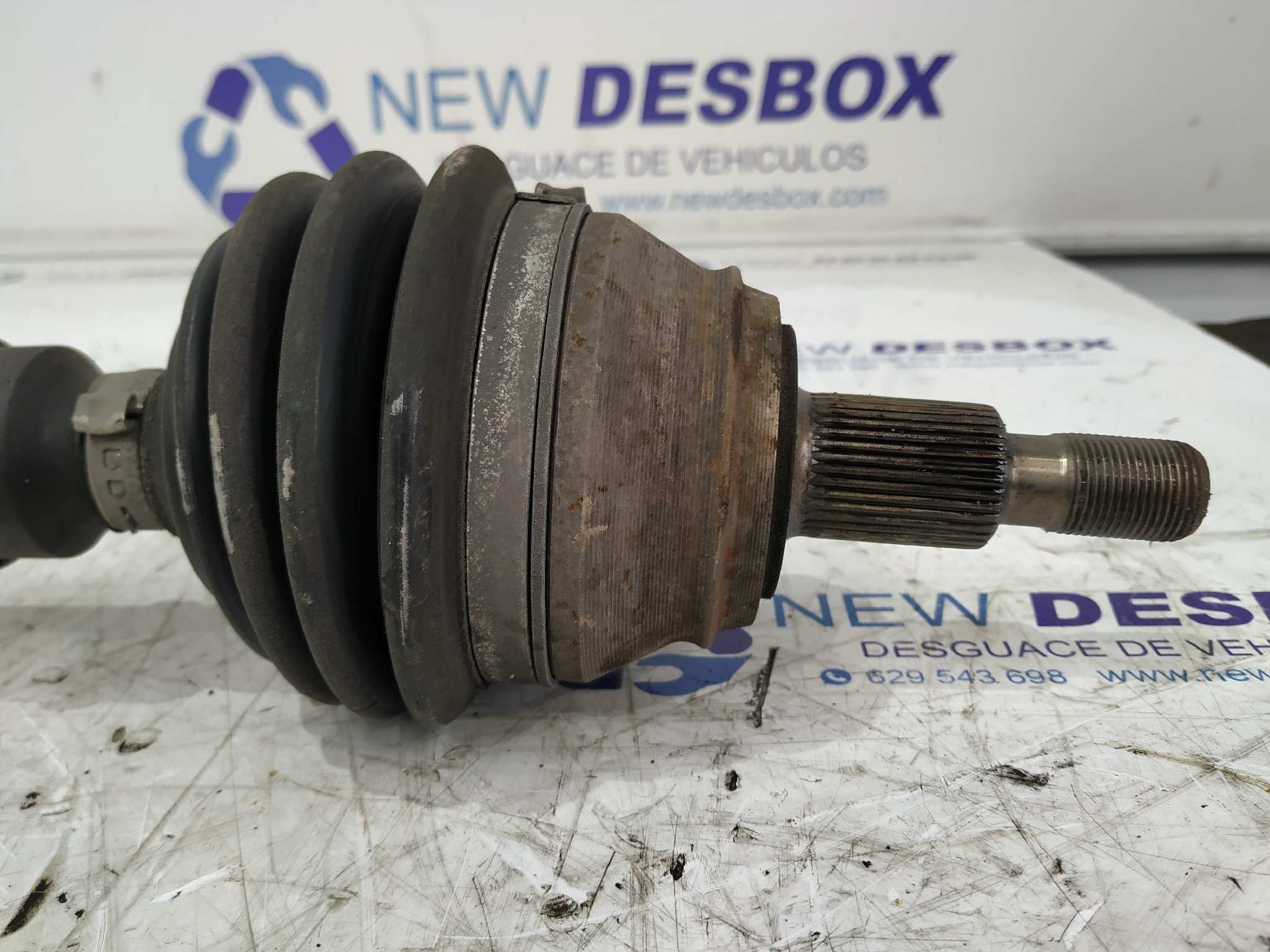 TRANSMISION TRASERA DERECHA VOLKSWAGEN GOLF IV BERLINA (1J1) - vista 2