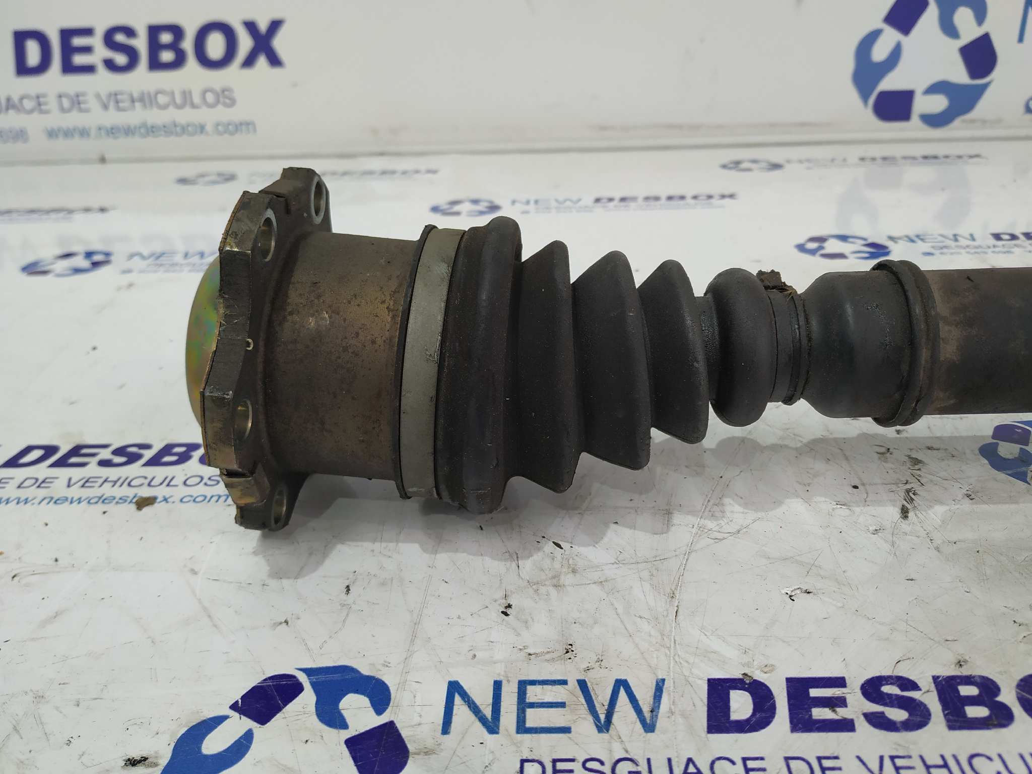 TRANSMISION TRASERA DERECHA VOLKSWAGEN GOLF IV BERLINA (1J1) - vista 3