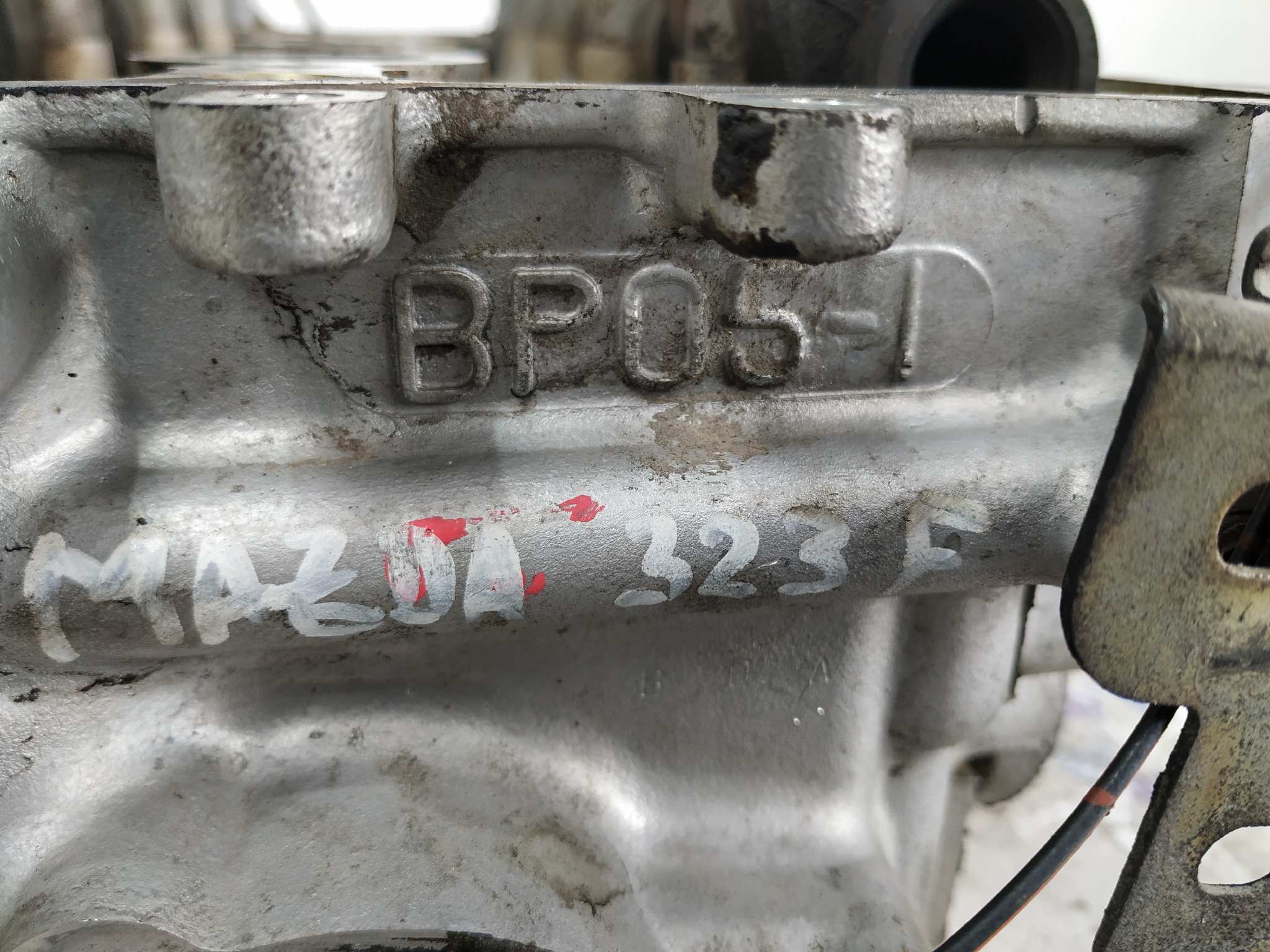 CULATA MAZDA 323 BERLINA F/S (BJ) - vista 11