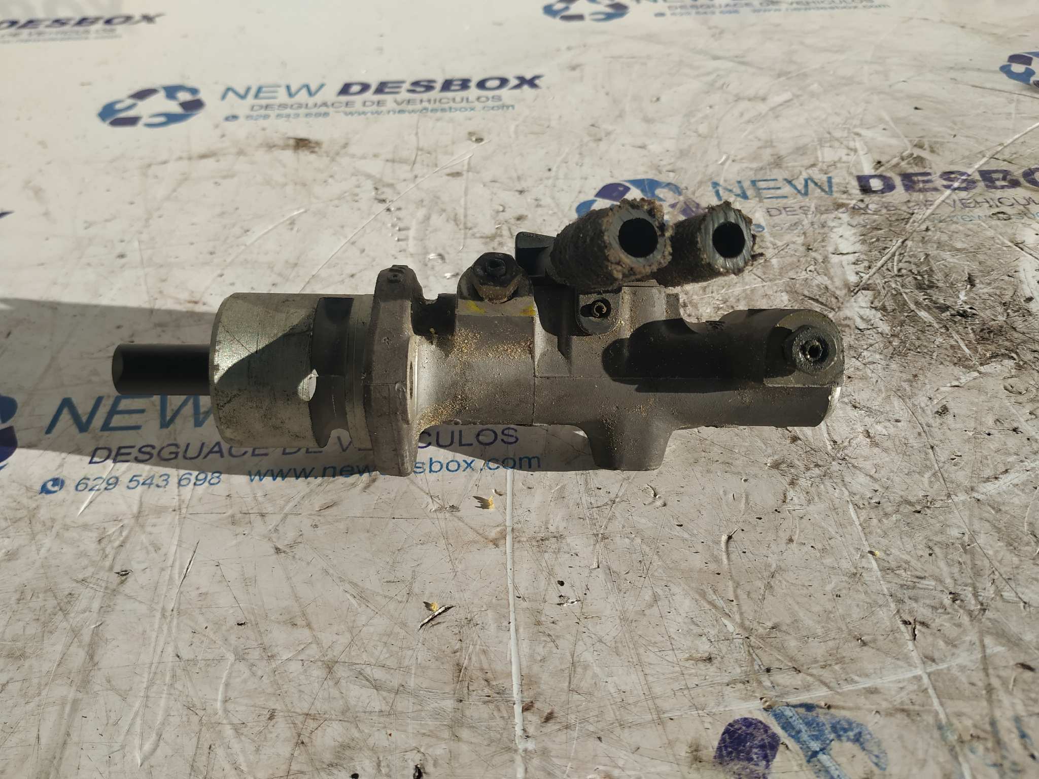 BOMBA FRENO VOLVO SERIE 460 - vista 3