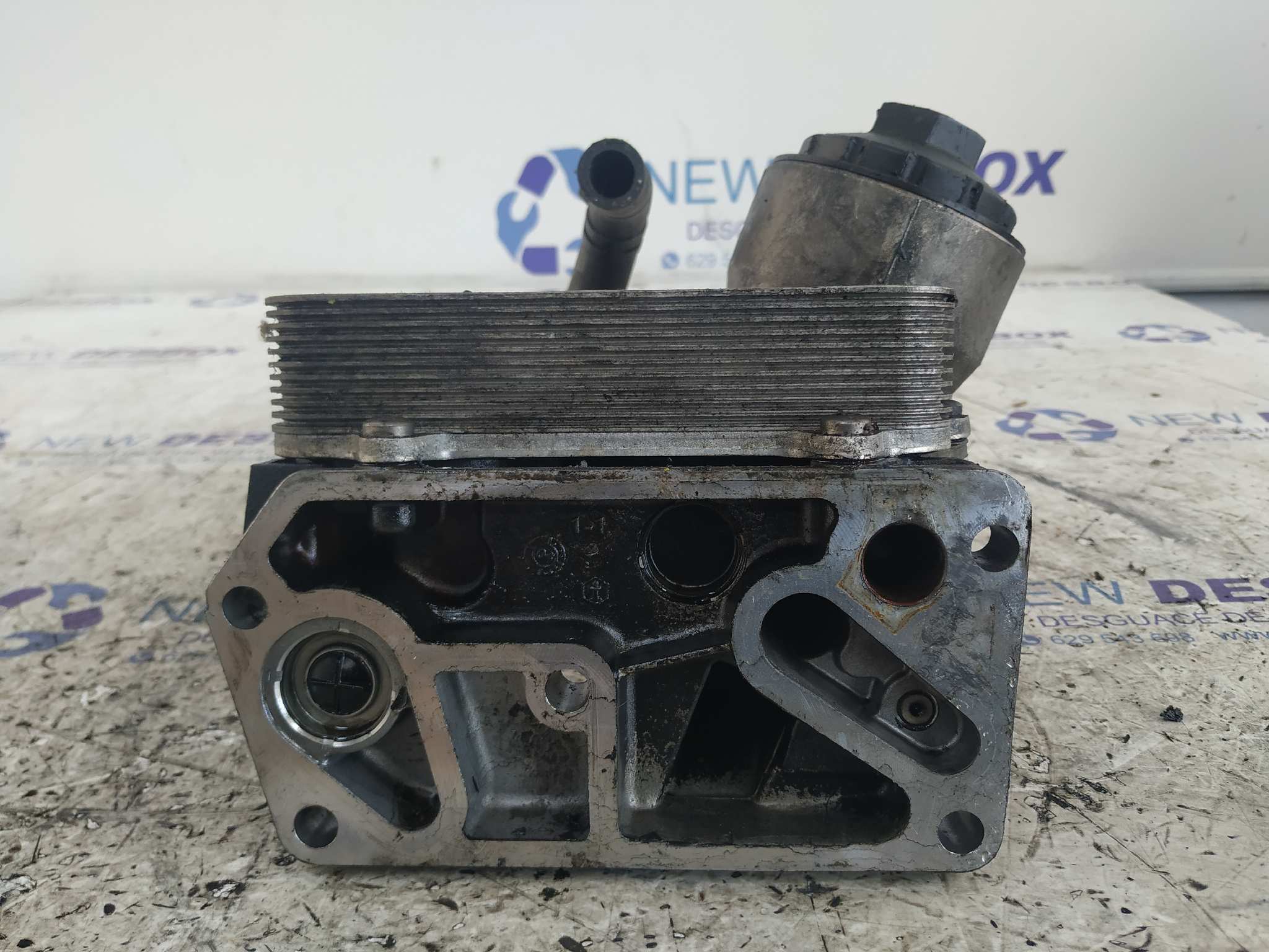 ENFRIADOR ACEITE MOTOR VOLKSWAGEN TOUAREG (7LA) - vista 8