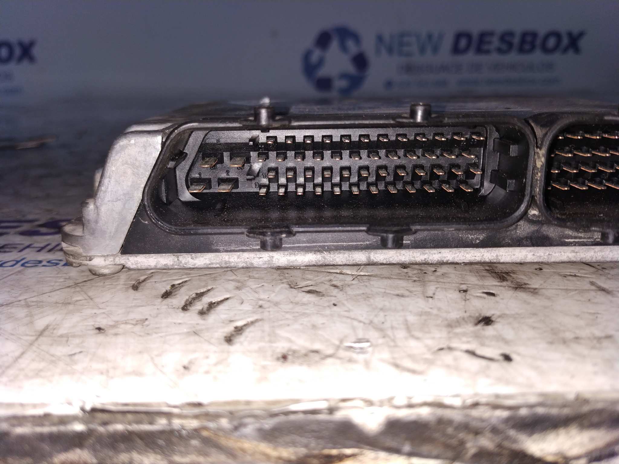 CENTRALITA MOTOR UCE VOLKSWAGEN GOLF IV BERLINA (1J1) - vista 2