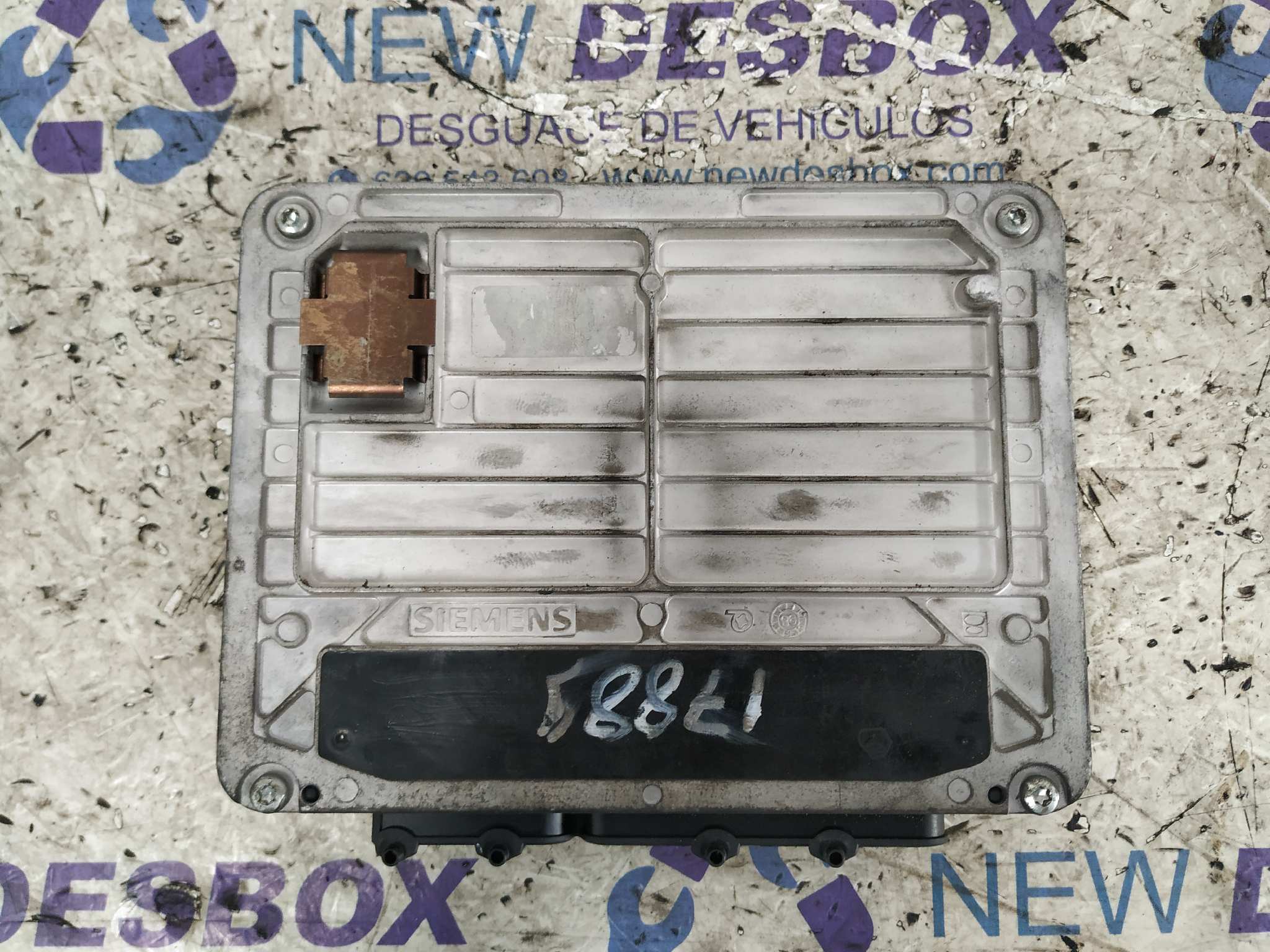 CENTRALITA MOTOR UCE VOLKSWAGEN GOLF IV BERLINA (1J1) - vista 2