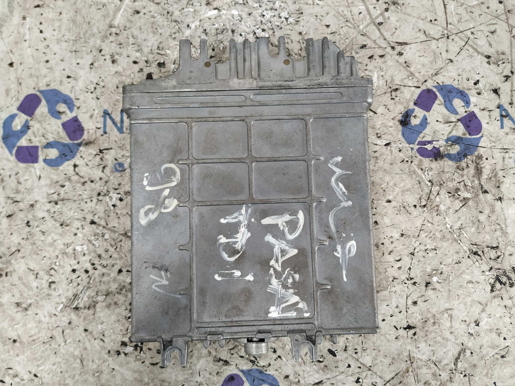 CENTRALITA MOTOR UCE VOLKSWAGEN PASSAT BERLINA (3B2) - vista 4