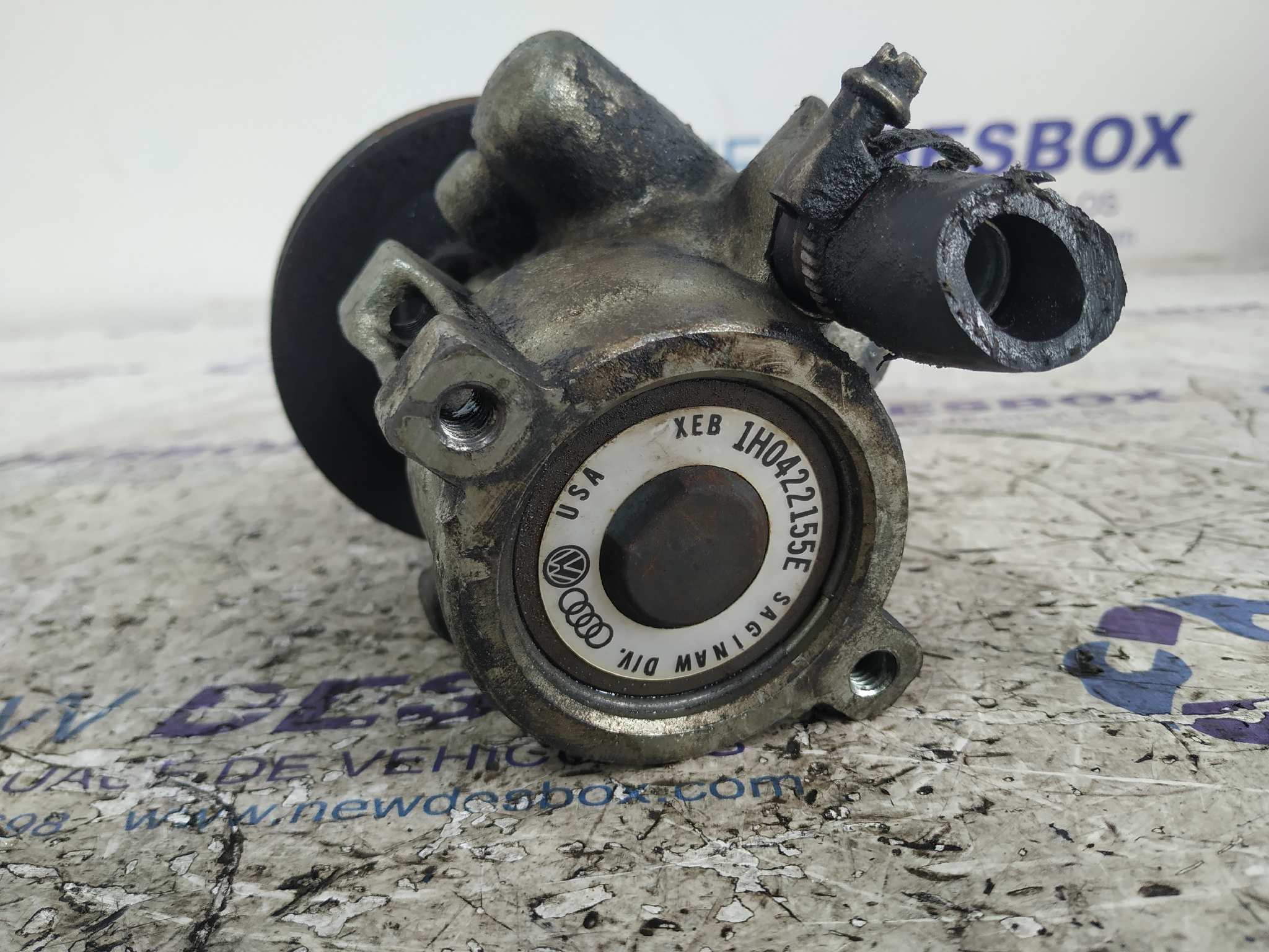 BOMBA DIRECCION VOLKSWAGEN GOLF III BERLINA (1H1) - vista 3