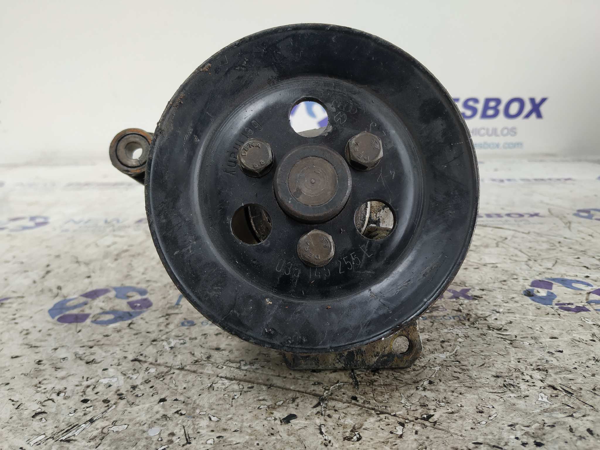 BOMBA DIRECCION VOLKSWAGEN SANTANA (327)