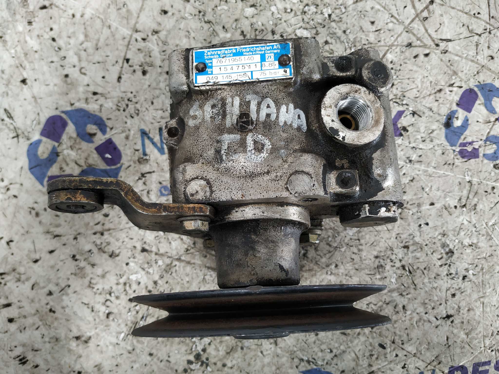 BOMBA DIRECCION VOLKSWAGEN SANTANA (327) - vista 5