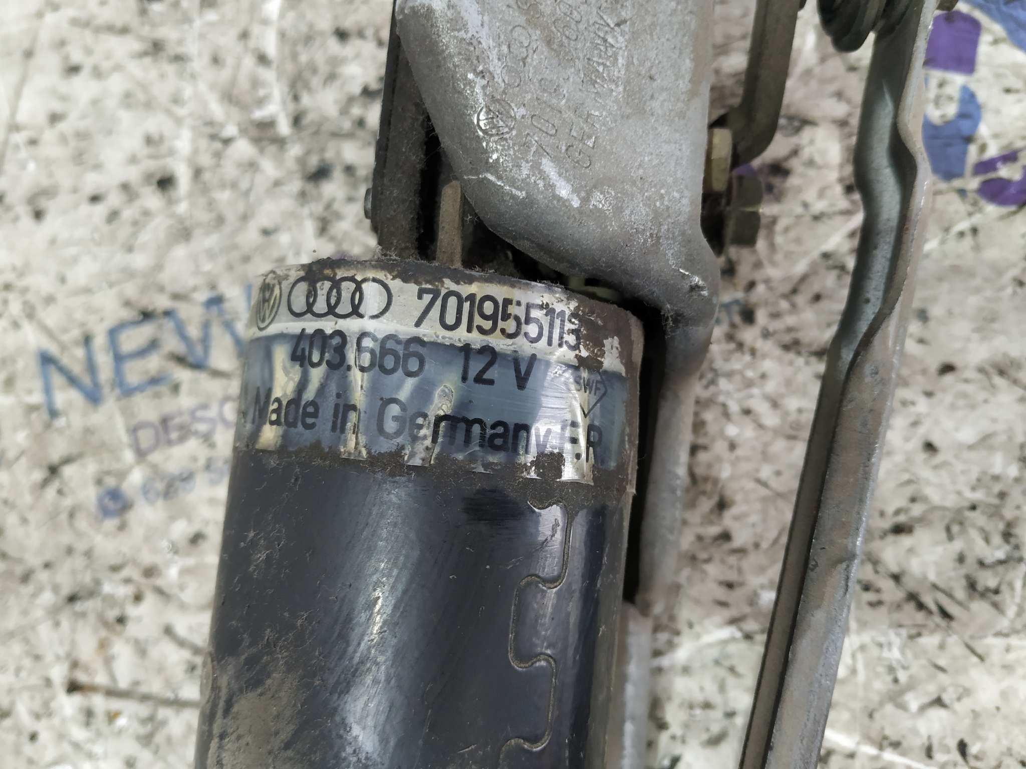 MOTOR LIMPIA DELANTERO VOLKSWAGEN T4 TRANSPORTER/FURGONETA (MOD. 1991) - vista 2