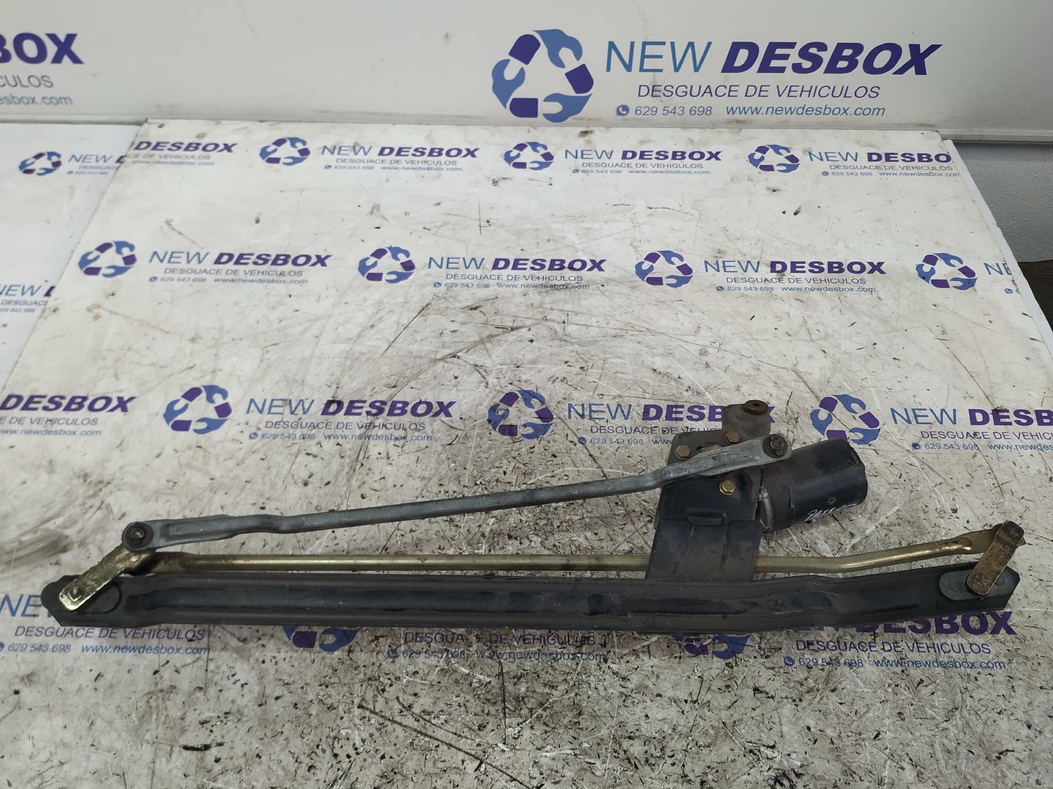 MOTOR LIMPIA DELANTERO VOLKSWAGEN PASSAT BERLINA (312) - vista 2