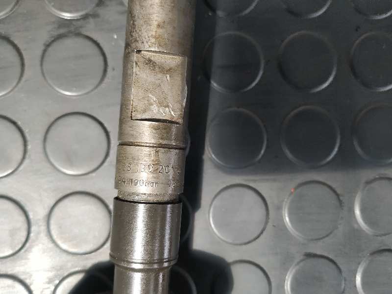 INYECTOR VOLKSWAGEN PASSAT BERLINA (3A2) - vista 4