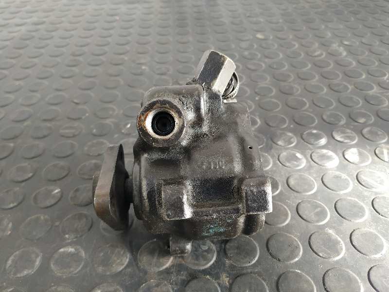 BOMBA DIRECCION FORD FIESTA BERLINA (DX) - vista 2