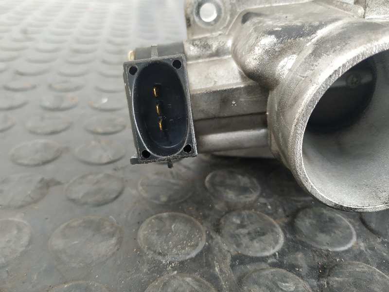 CAJA MARIPOSA FORD FIESTA BERLINA - vista 2