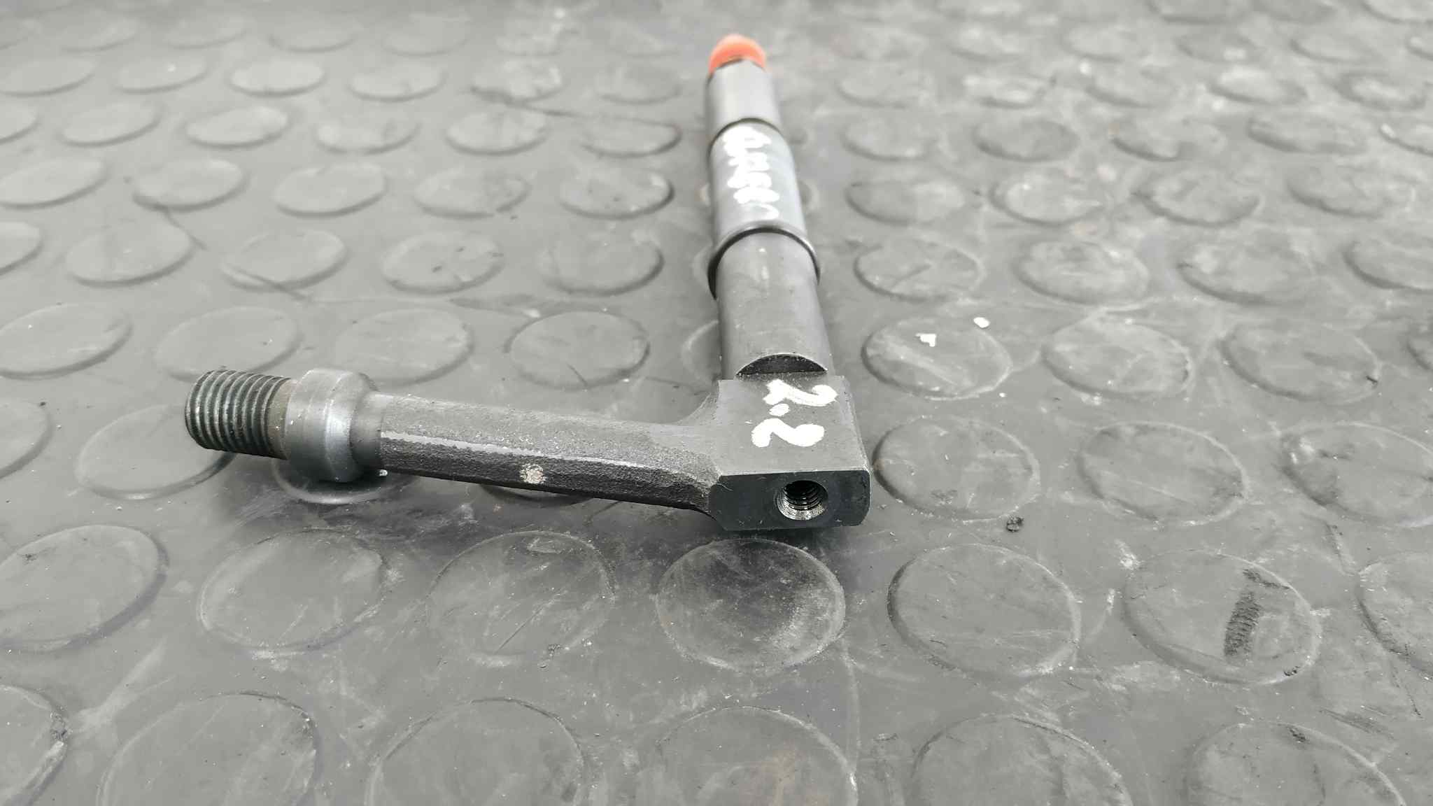 INYECTOR NISSAN ALMERA (N16/E) - vista 2