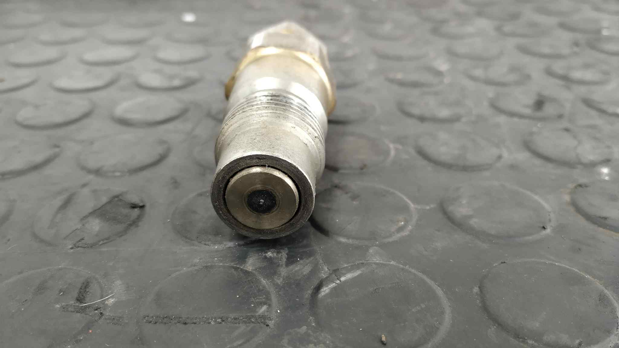 INYECTOR NISSAN ALMERA (N15) - vista 2