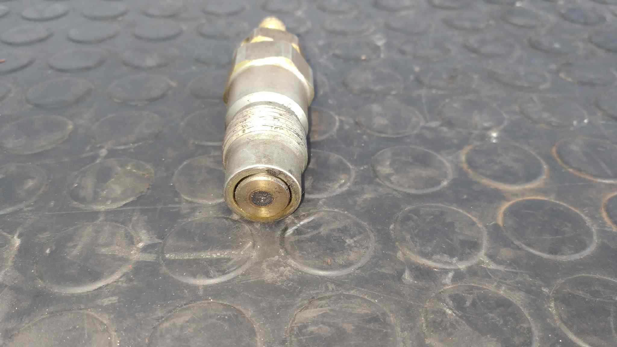 INYECTOR NISSAN ALMERA (N15) - vista 2