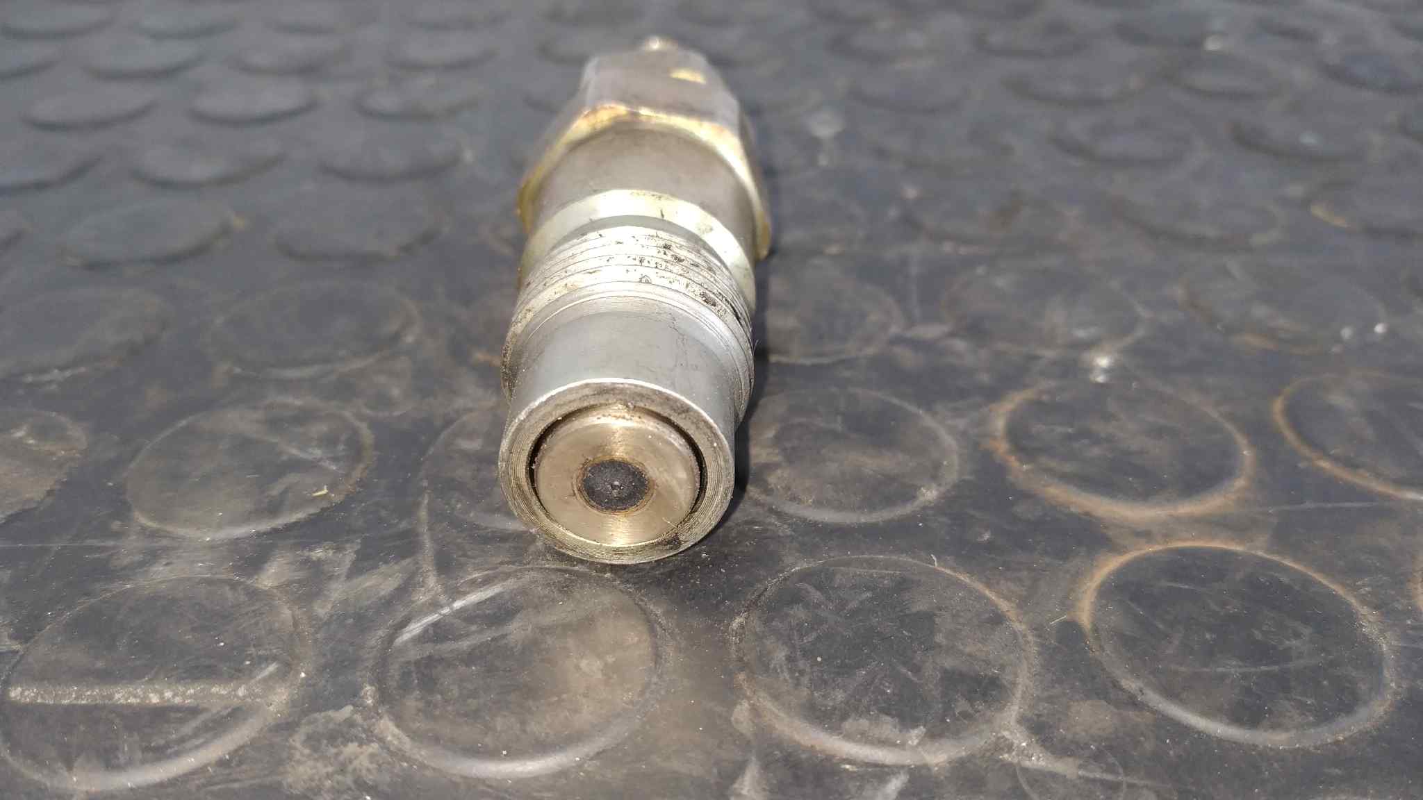 INYECTOR NISSAN ALMERA (N15) - vista 2