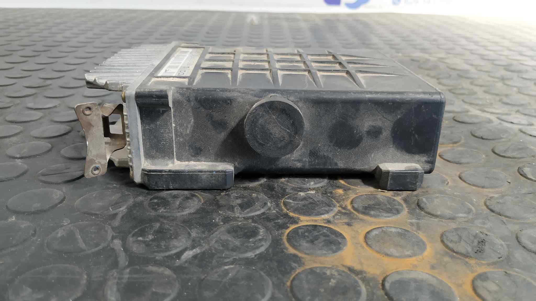 CENTRALITA MOTOR UCE MERCEDES-BENZ CLASE E (W124) - vista 4