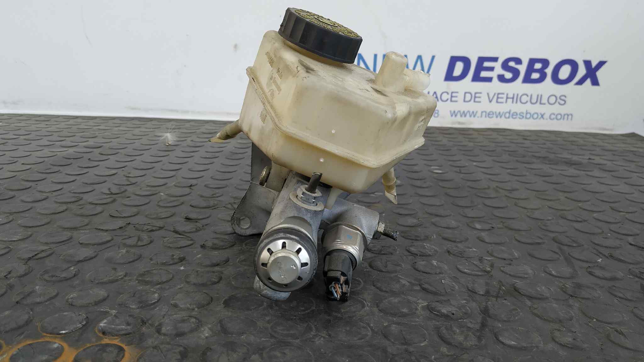 BOMBA FRENO MERCEDES-BENZ CLASE C (W203) SPORTCOUPE - vista 3