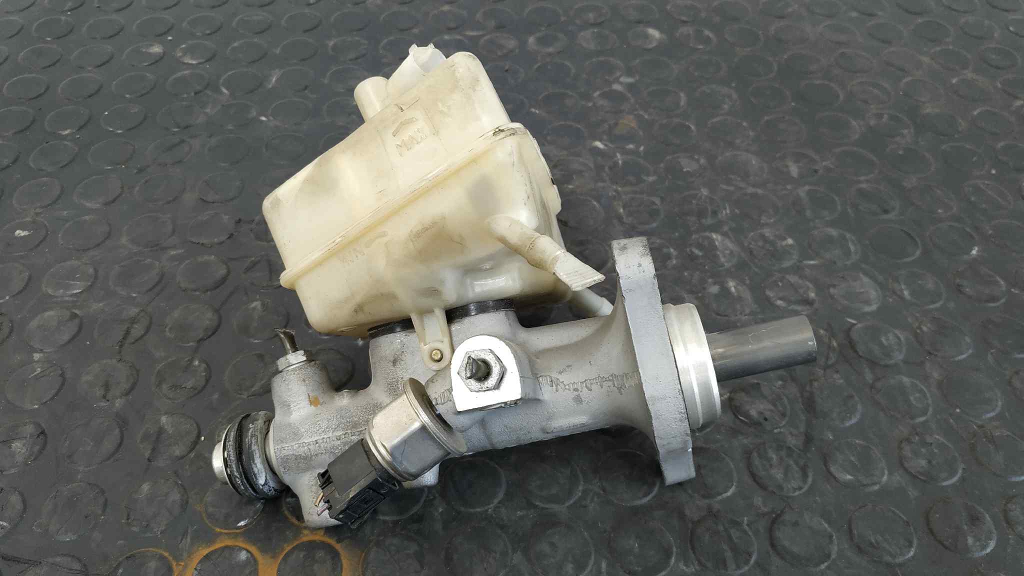 BOMBA FRENO MERCEDES-BENZ CLASE C (W203) SPORTCOUPE - vista 8