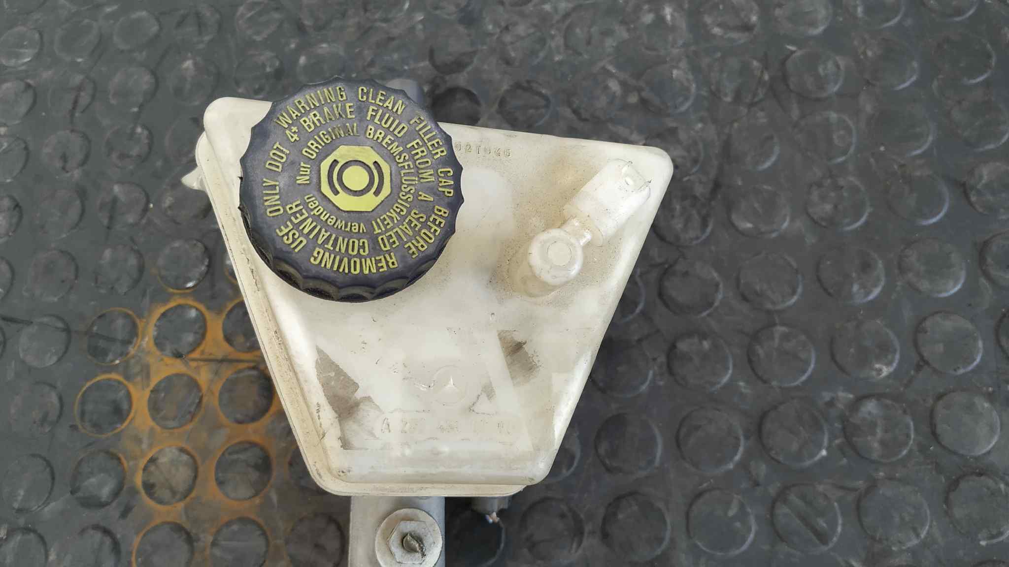 BOMBA FRENO MERCEDES-BENZ CLASE C (W203) SPORTCOUPE - vista 5