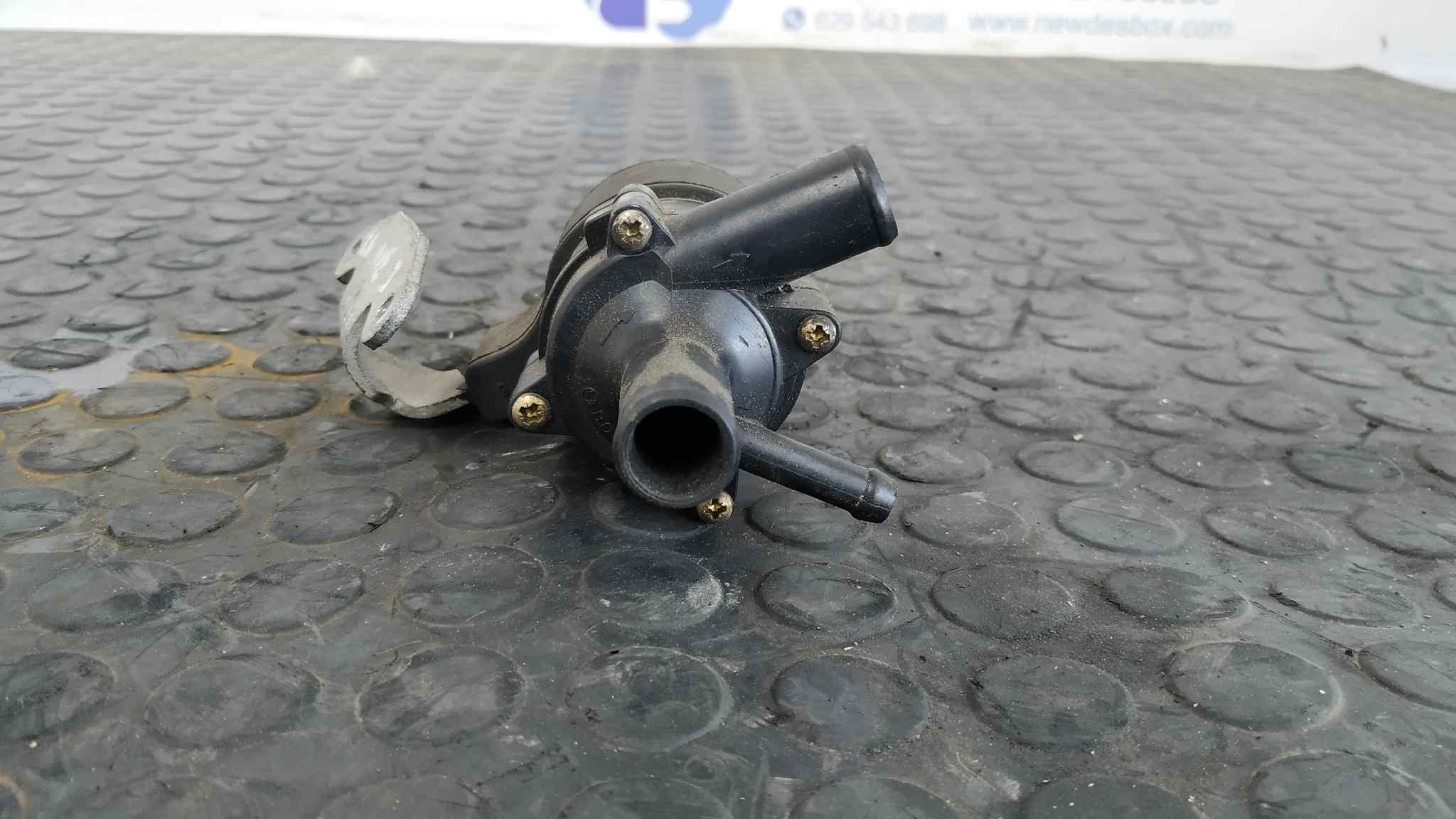BOMBA AGUA MERCEDES CLASE E (W210)