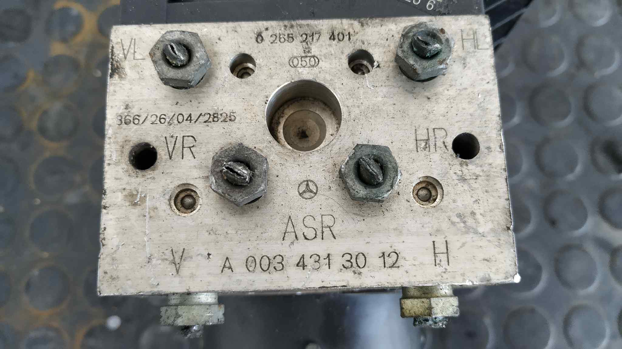 ABS MERCEDES-BENZ CLASE C (W202) - vista 4