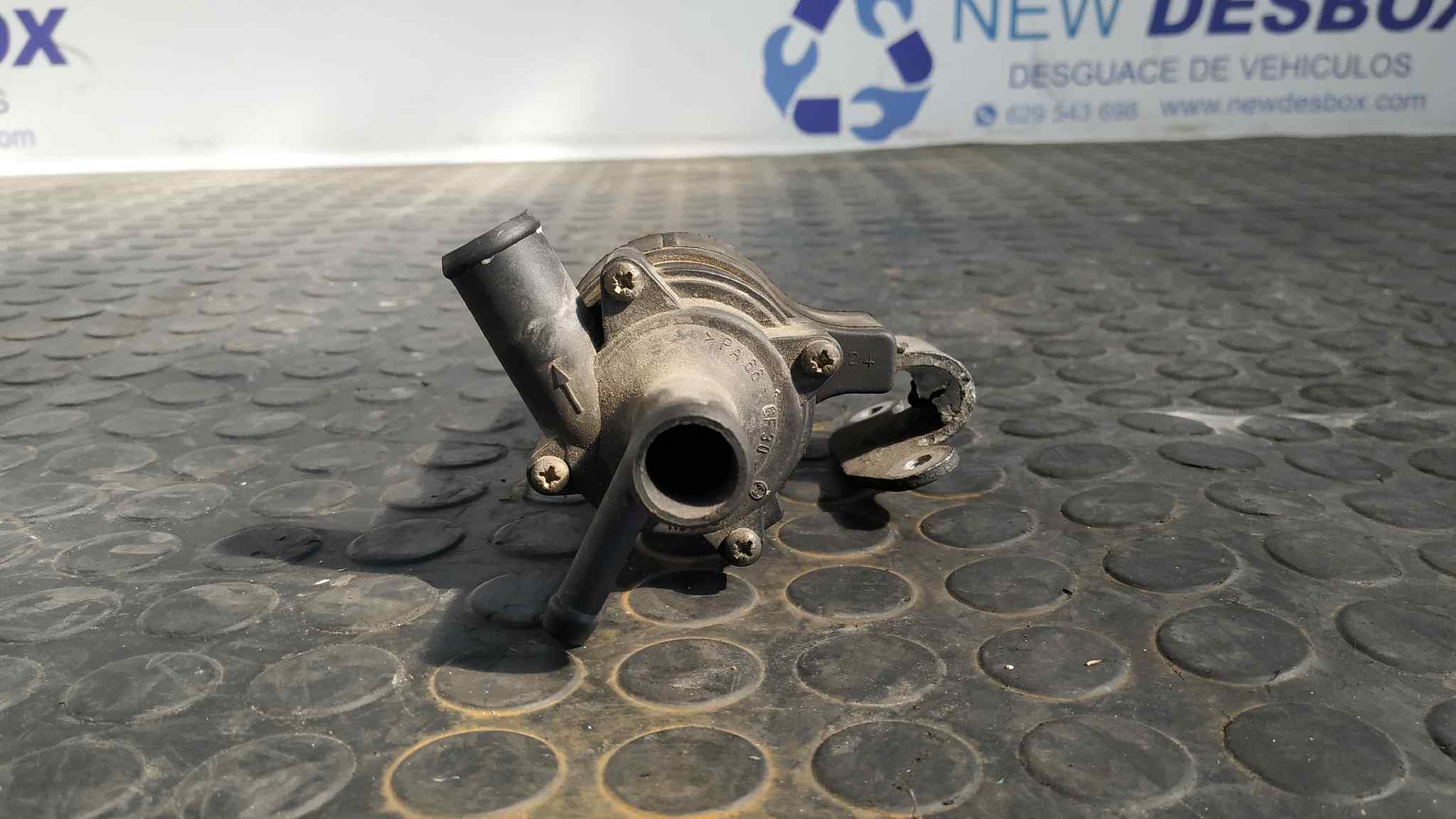 BOMBA AGUA MERCEDES-BENZ CLASE E (W210) BERLINA DIESEL - vista 3