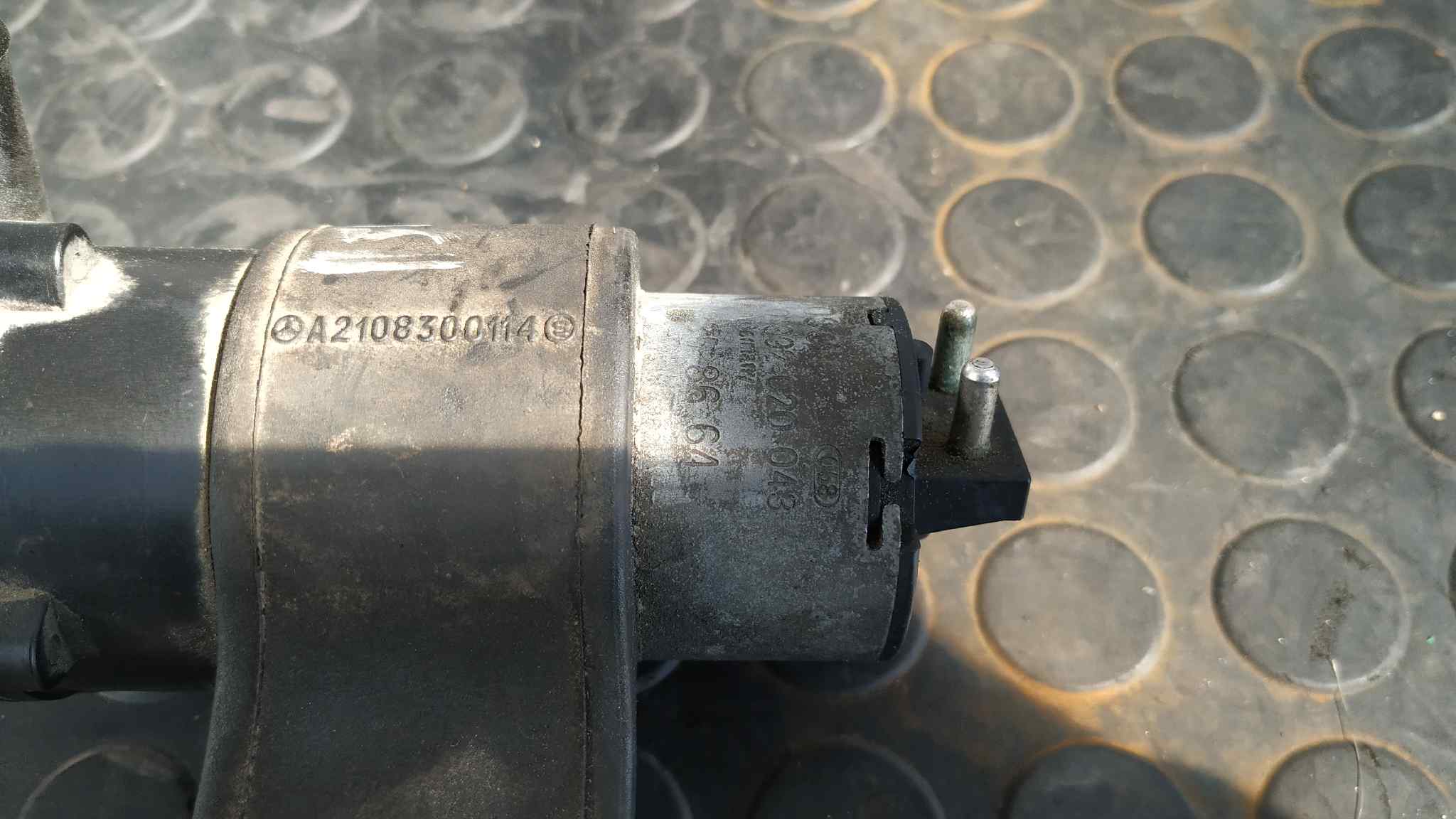 BOMBA AGUA MERCEDES-BENZ CLASE E (W210) BERLINA DIESEL - vista 2