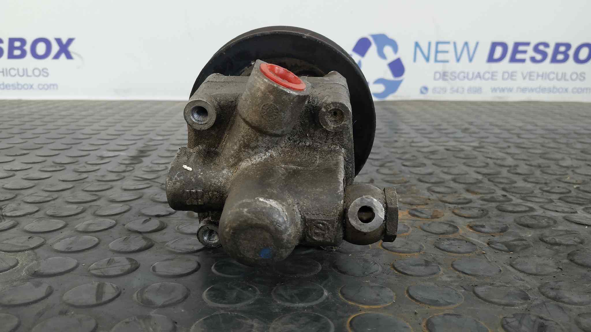 BOMBA DIRECCION NISSAN L-35 - vista 7