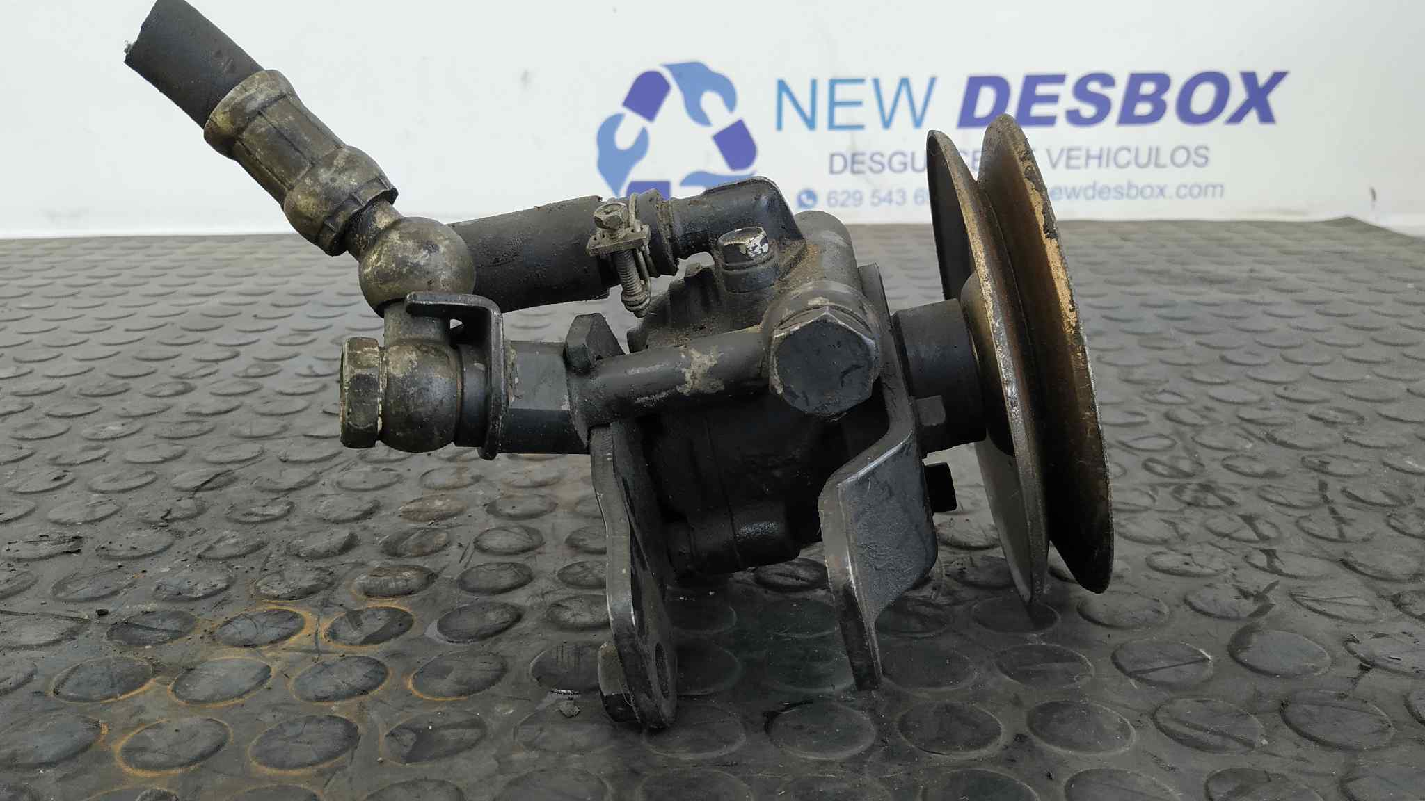 BOMBA DIRECCION NISSAN TERRANO (WD21) - vista 2