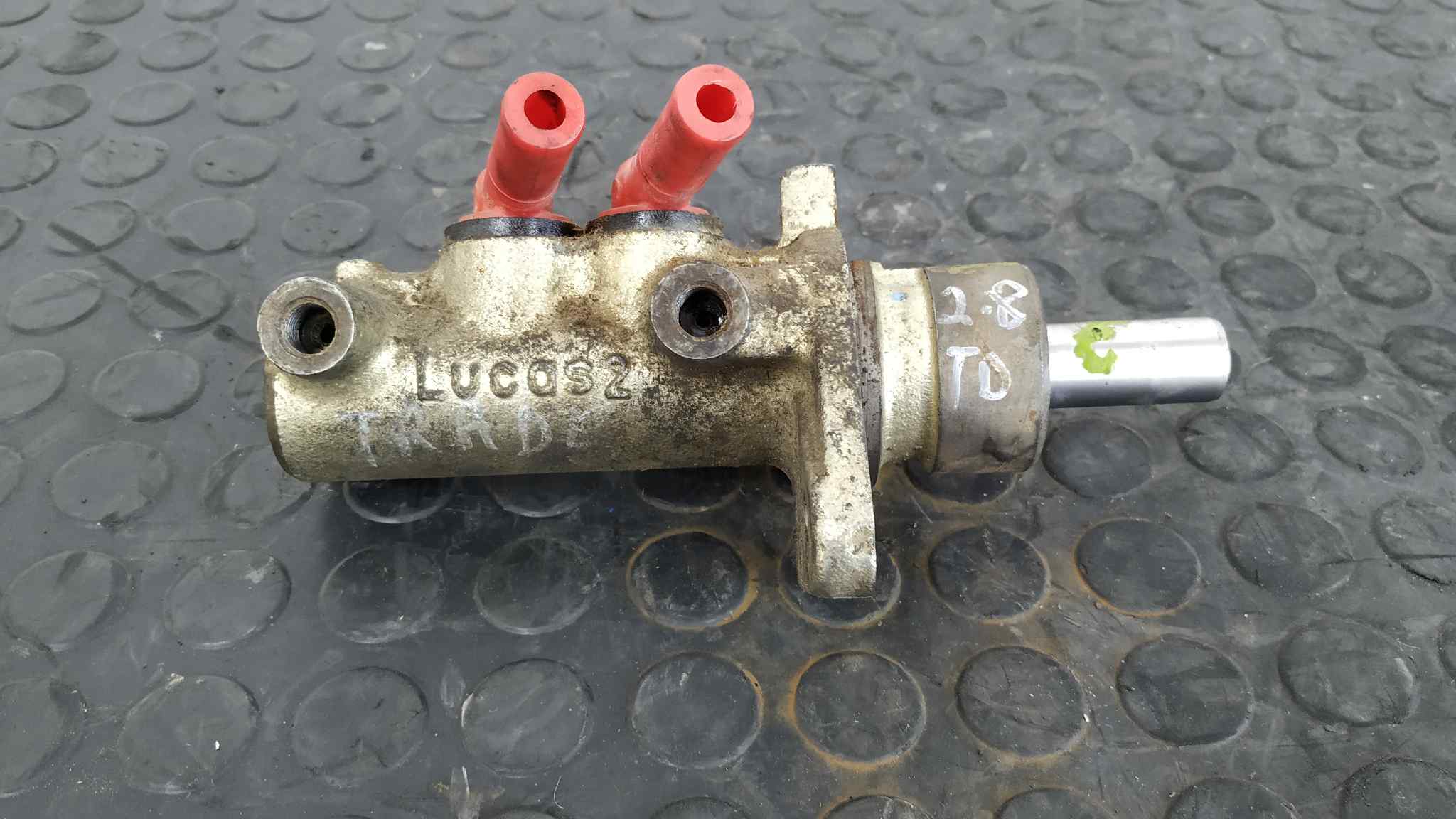 BOMBA FRENO NISSAN TRADE 3.0 - vista 4