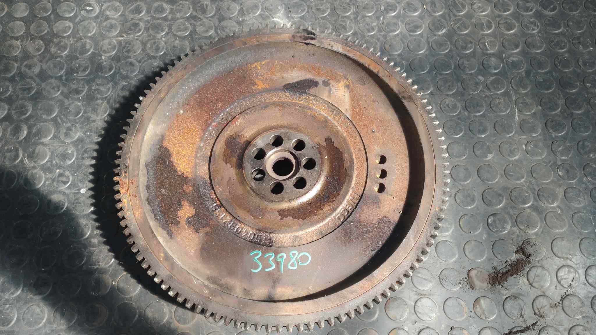 VOLANTE MOTOR IVECO DAILY COMBI - vista 3