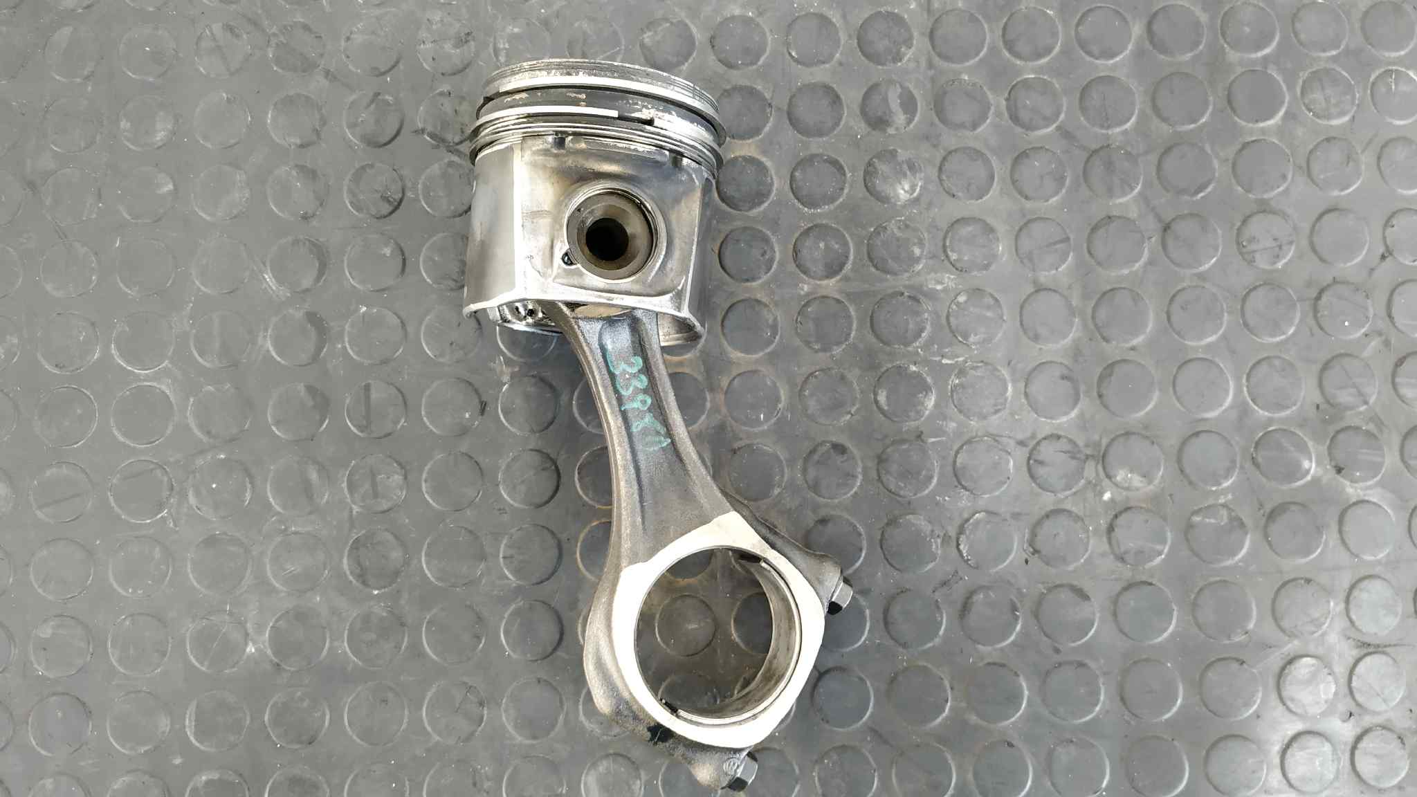 PISTON IVECO DAILY COMBI