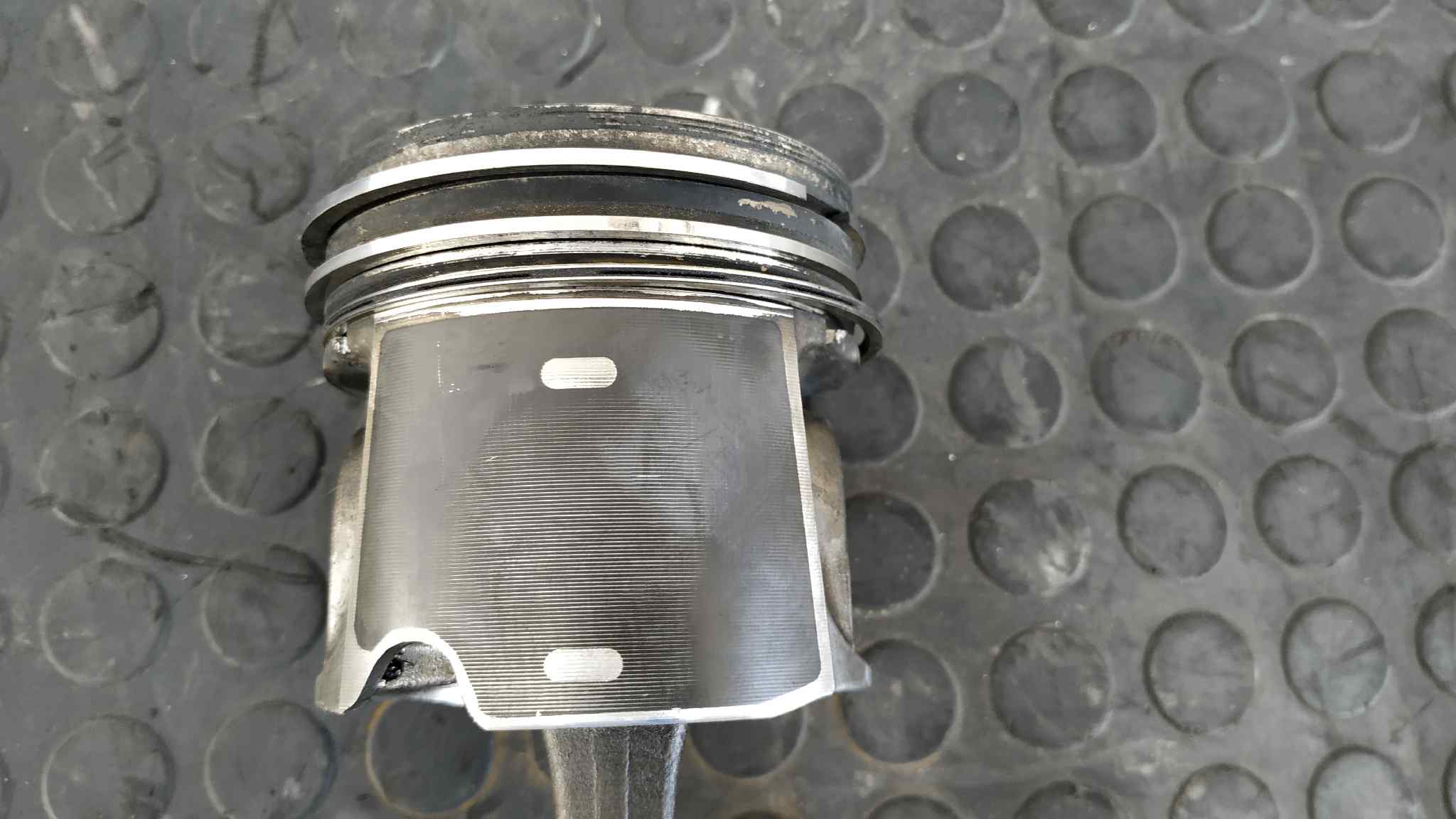 PISTON IVECO DAILY COMBI - vista 4