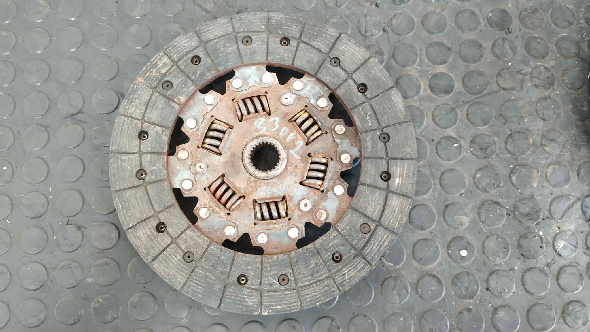 KIT EMBRAGUE NISSAN PICK-UP (D22) - vista 3