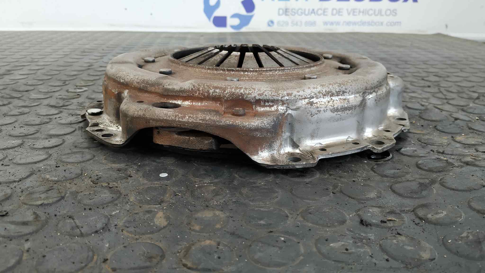 KIT EMBRAGUE NISSAN PATROL (K/W260) - vista 4