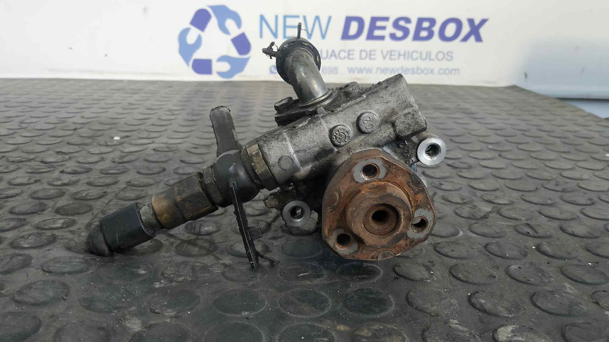 BOMBA DIRECCION VOLKSWAGEN GOLF IV BERLINA (1J1)
