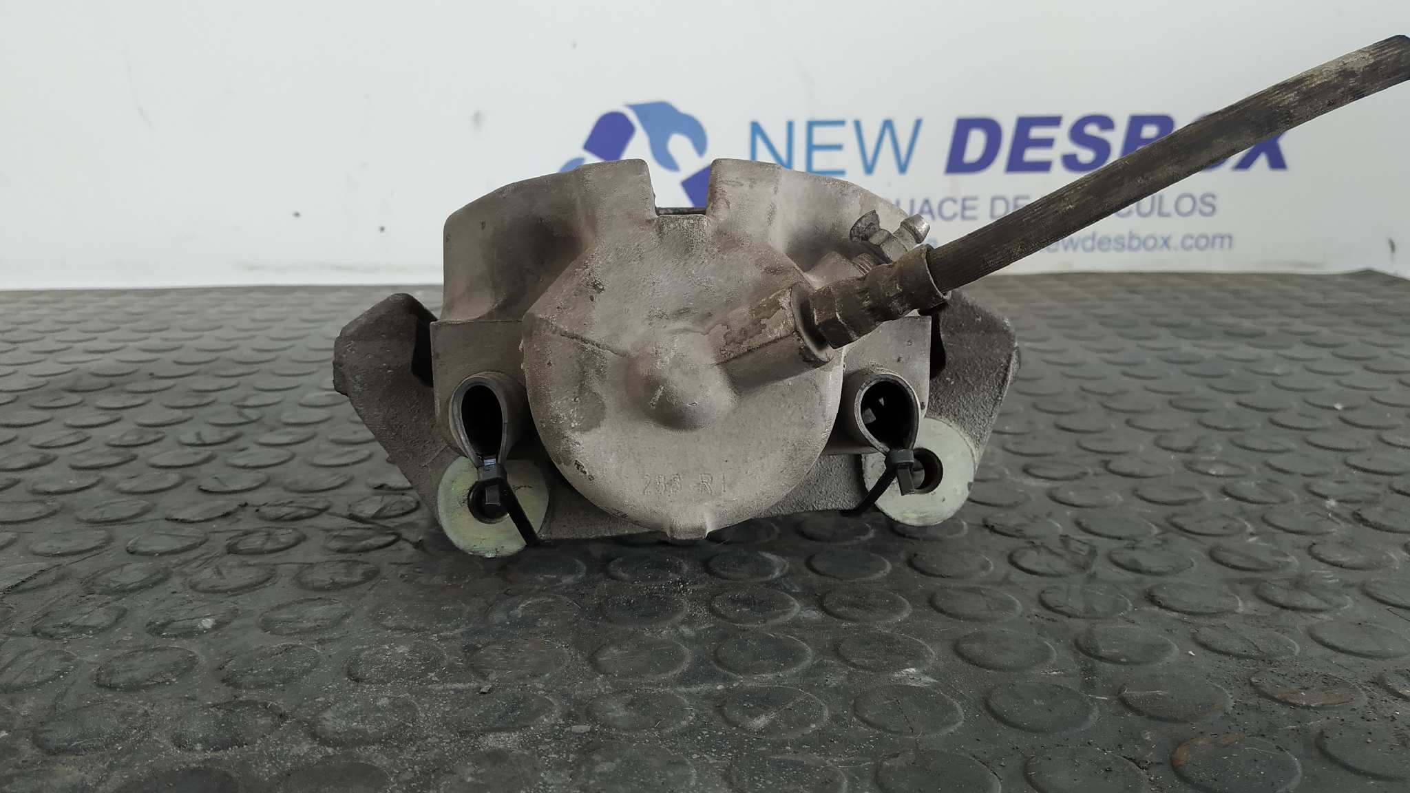 PINZA DE FRENO DELANTERA IZQUIERDA BMW SERIE 5 TOURING (E39) - vista 4