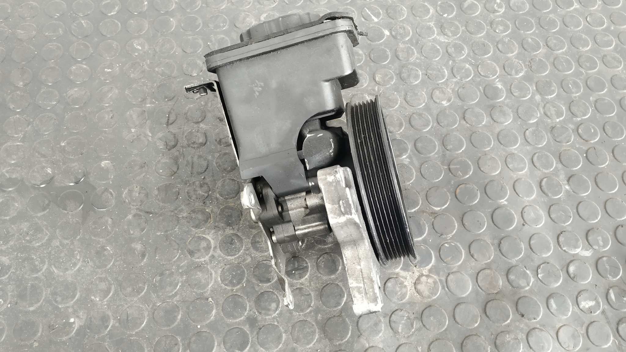 BOMBA DIRECCION BMW SERIE 5 BERLINA (E60) - vista 3