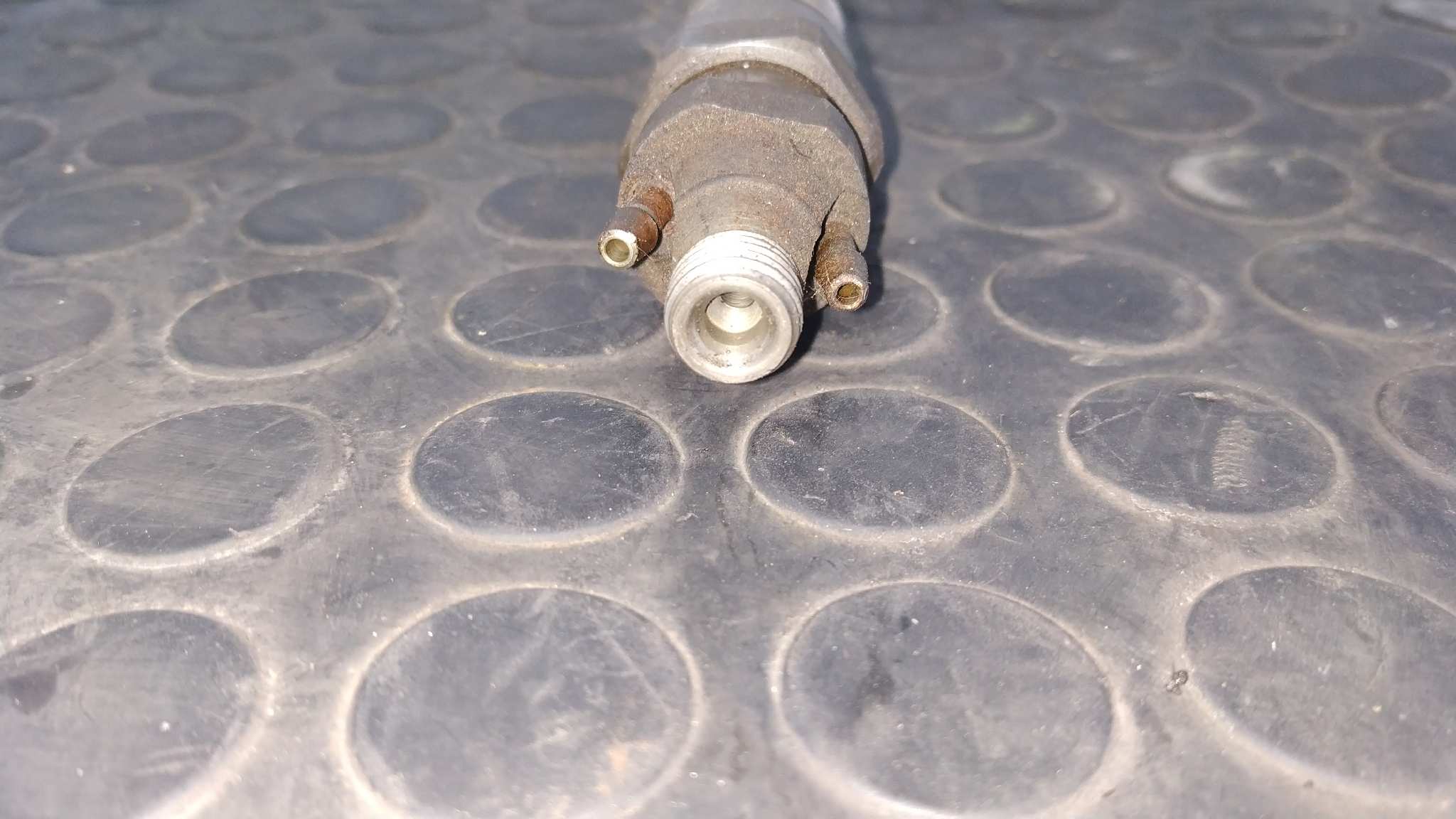 INYECTOR BMW SERIE 5 BERLINA (E39) - vista 2