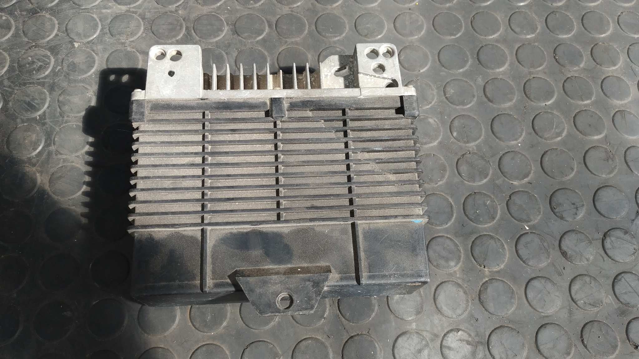 MODULO ELECTRONICO BMW SERIE 3 BERLINA (E36) - vista 3