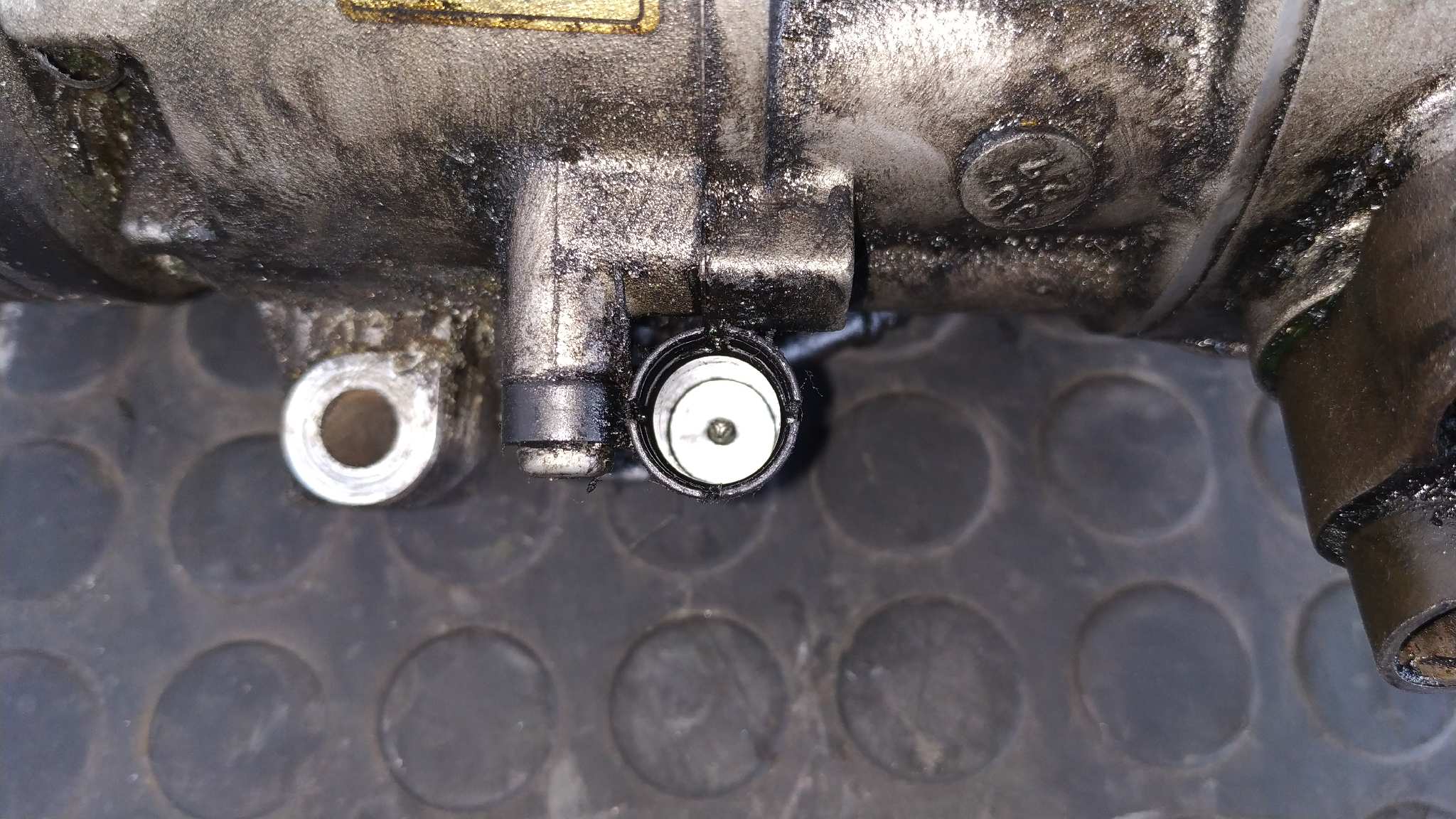 COMPRESOR AIRE ACONDICIONADO BMW SERIE 3 BERLINA (E46) - vista 4