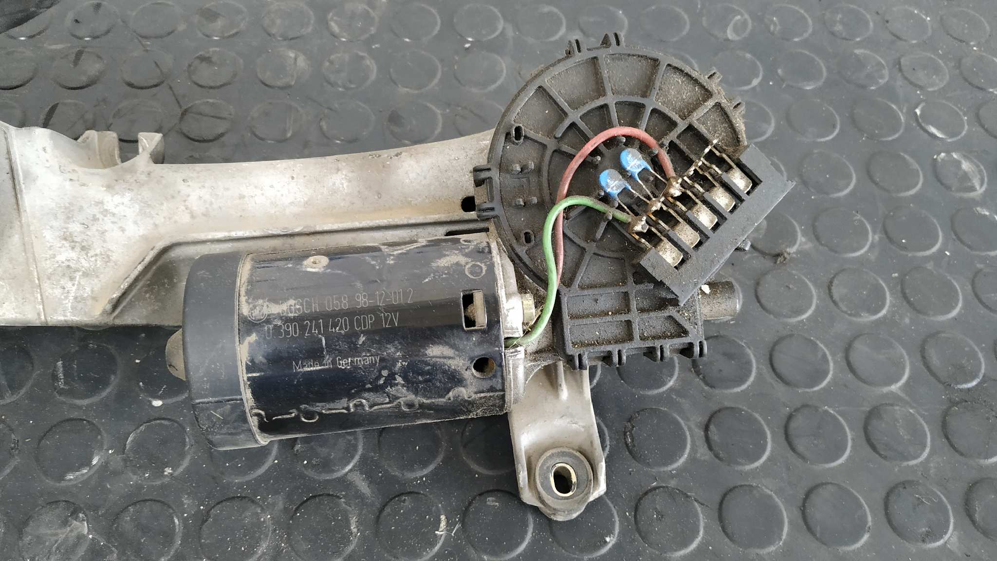 MOTOR LIMPIA DELANTERO MERCEDES-BENZ CLASE E (W210) BERLINA DIESEL - vista 3