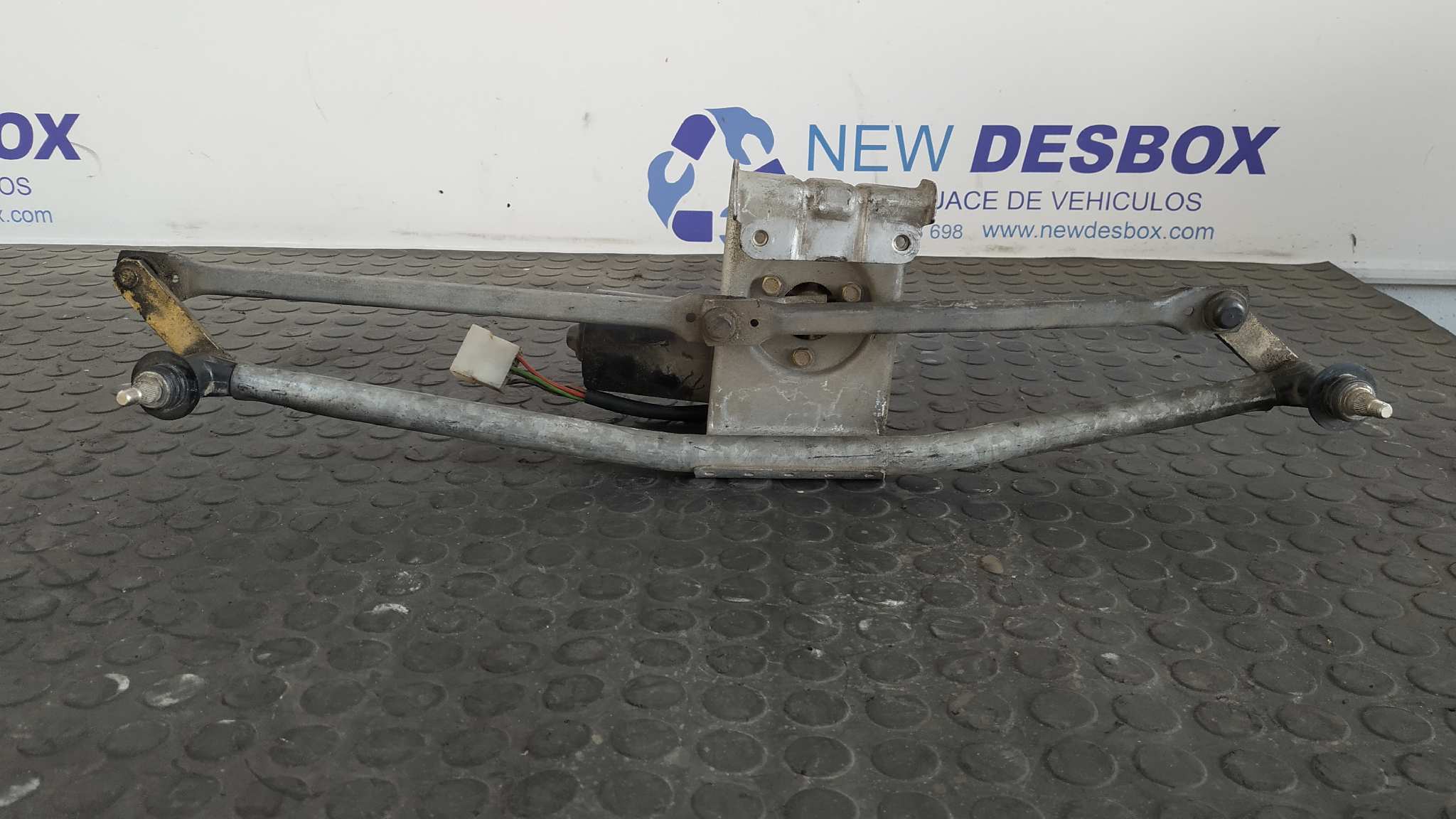 MOTOR LIMPIA DELANTERO MERCEDES-BENZ SPRINTER 02.00 - vista 2