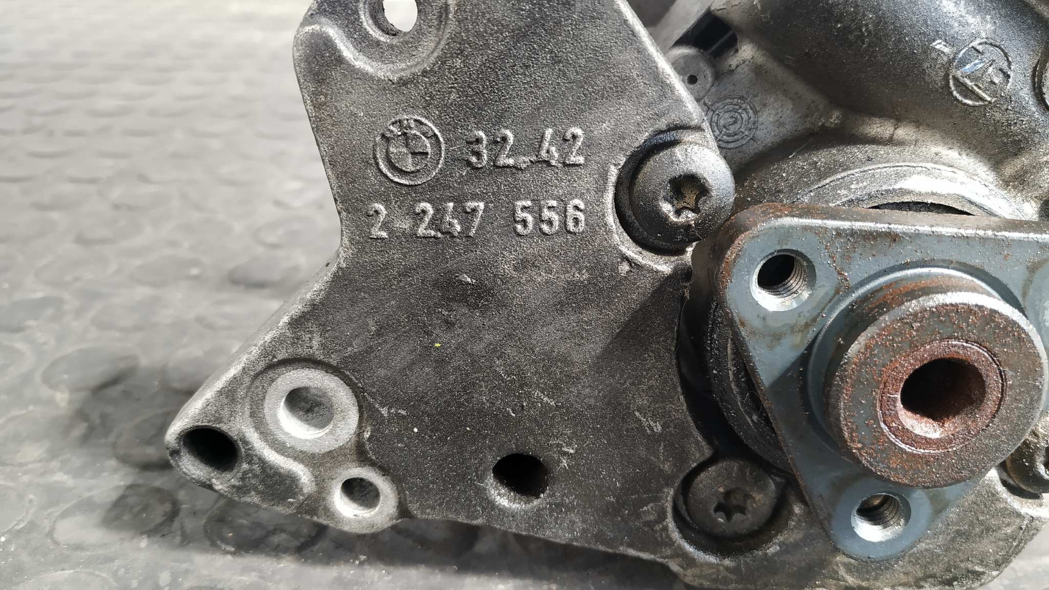 BOMBA DIRECCION BMW SERIE 3 COMPACT (E46) - vista 2