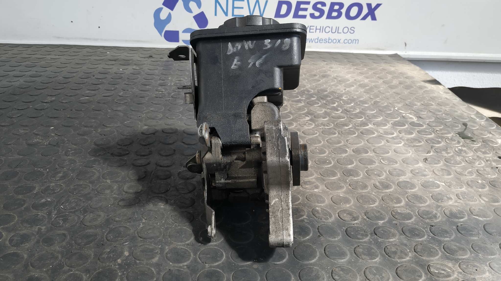BOMBA DIRECCION BMW SERIE 3 COMPACT (E46) - vista 4